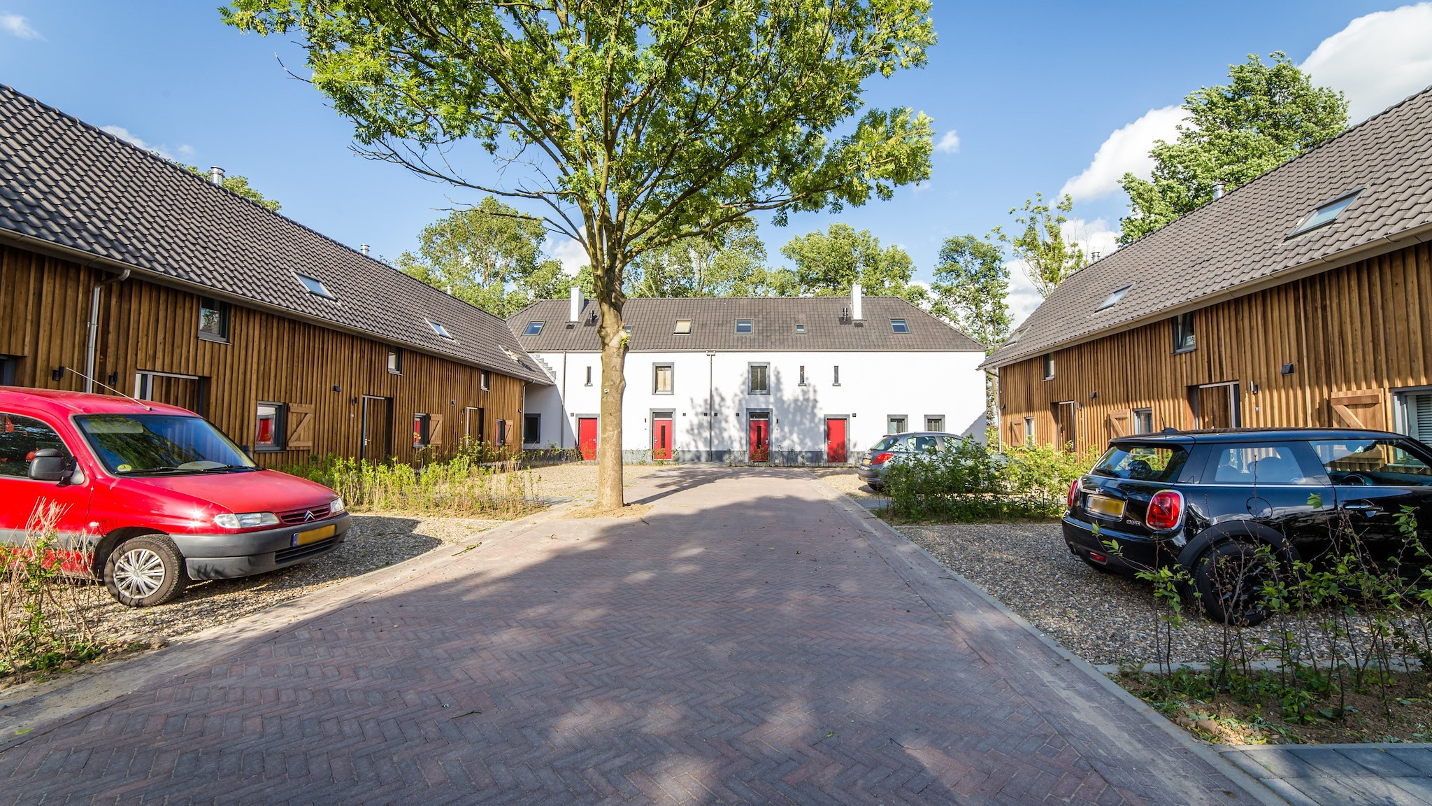 Comfort house - 7 bedrooms / 4 bathrooms Comfort house - 7 bedrooms / 4 bathrooms