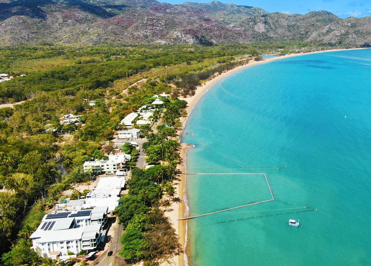 Maggies Beachfront Apt. 9