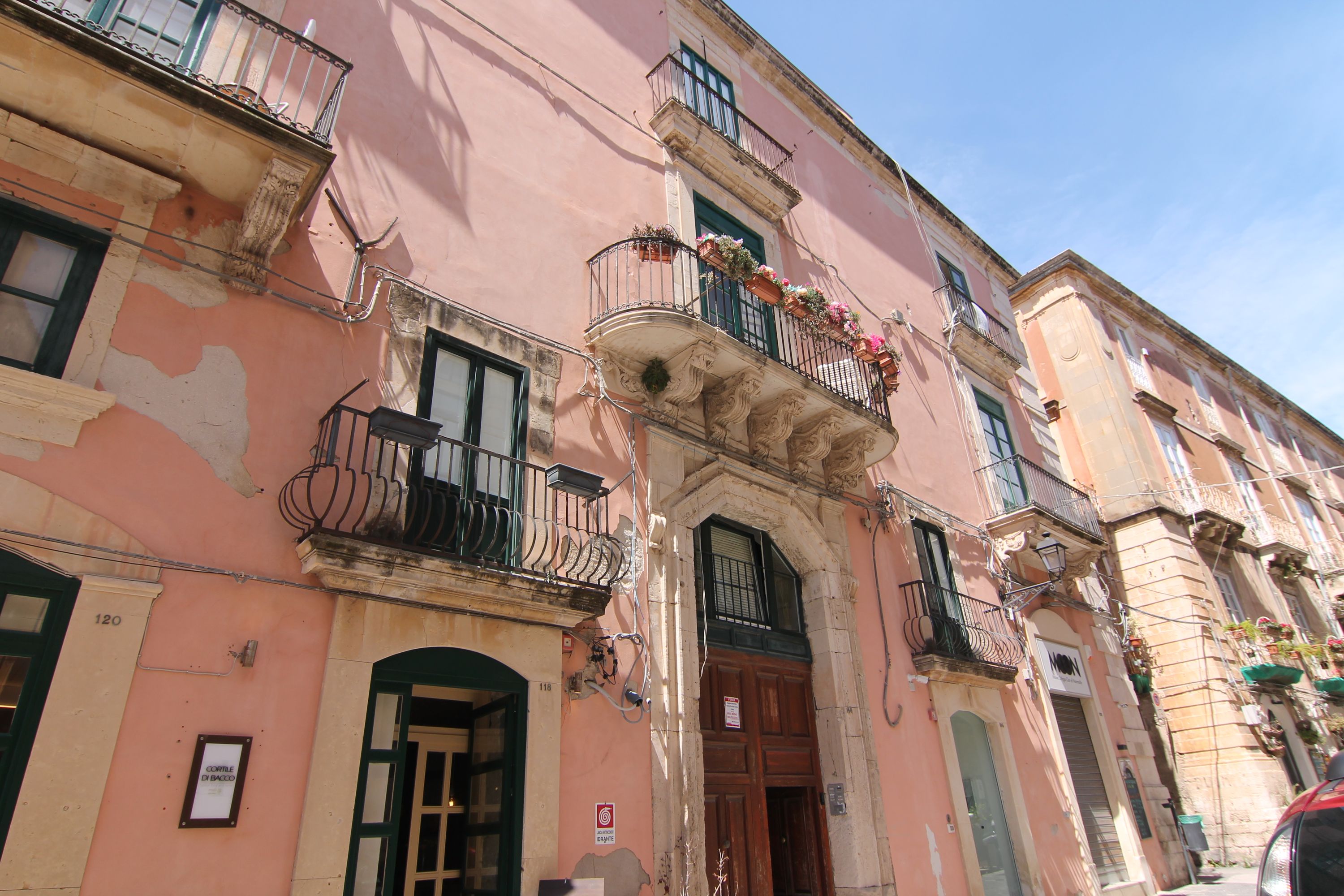 Property Image 2 - Baroque Apartments - Casa al Teatro 