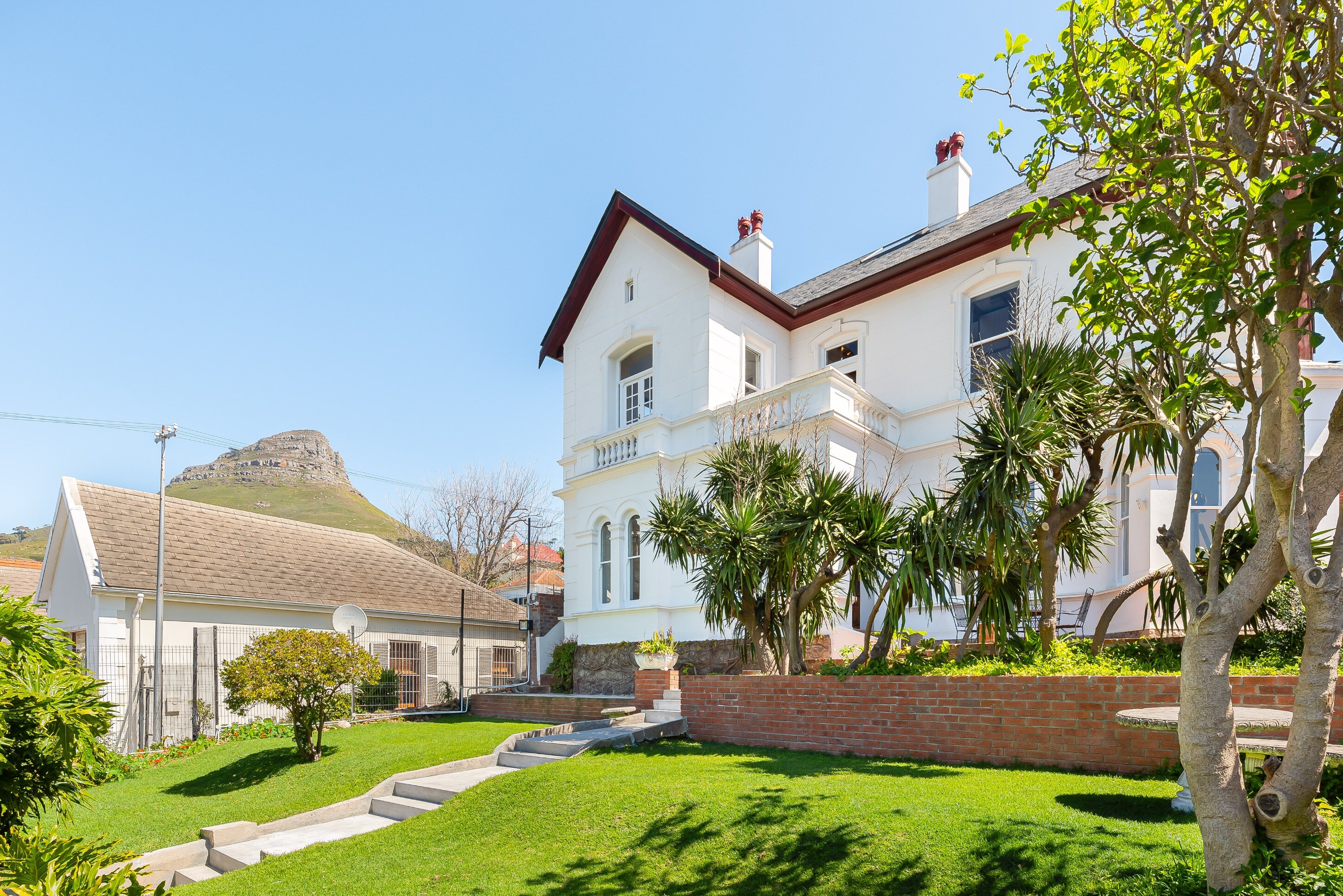 Property Image 1 - Central Retreat | Table Mountain Views | Spa