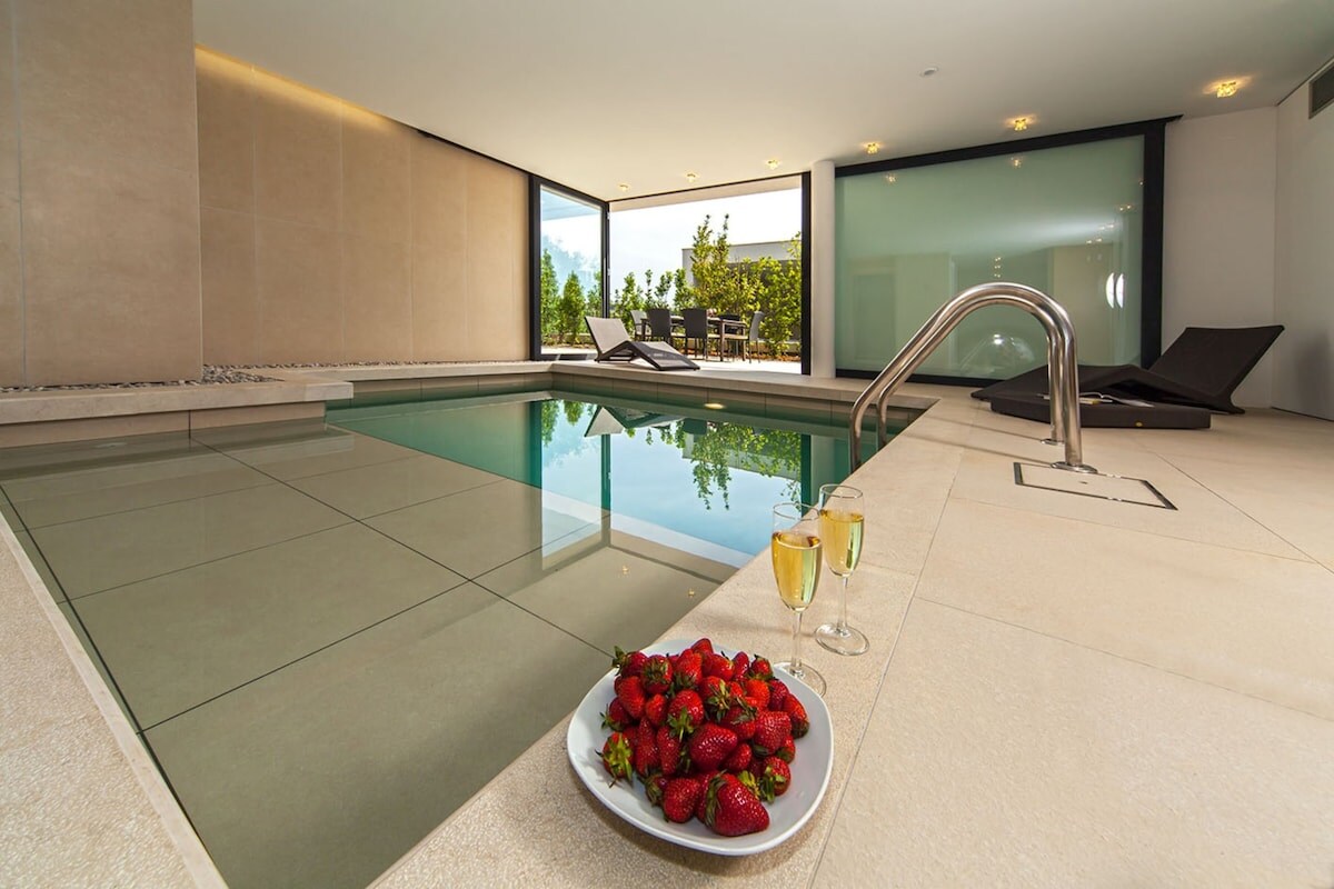 Property Image 1 - Modern Villa with Sea View and Indoor Pool