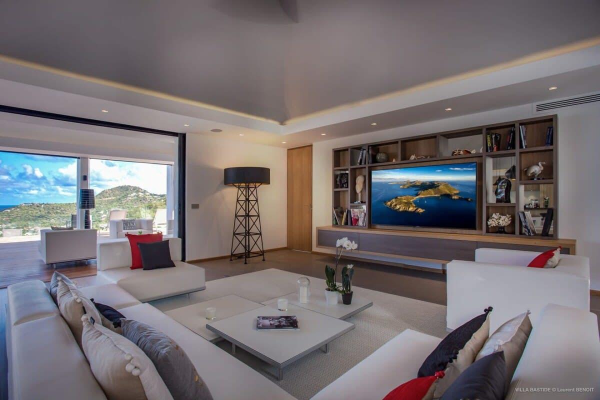 Property Image 2 - Glorious Sea Villa with Amazing Panorama Sea View
