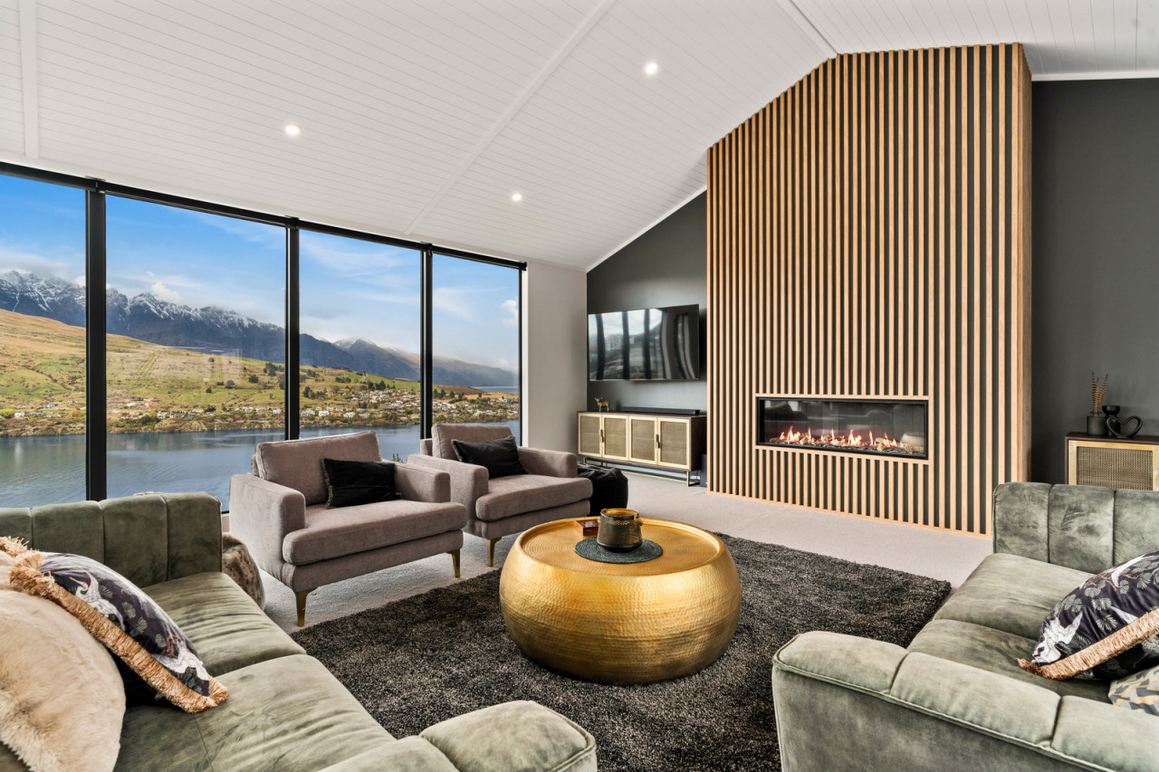 Property Image 1 - A Queenstown Luxury Alpine Holiday Home