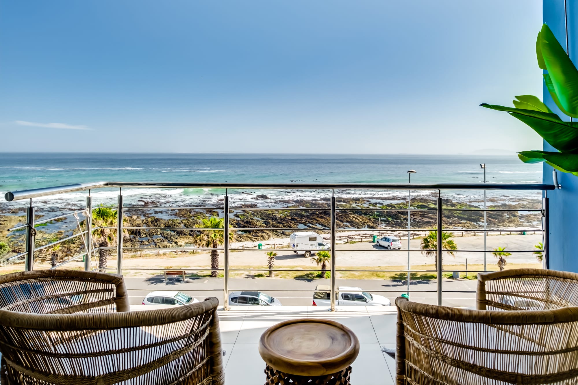 Property Image 1 - Uninterrupted Ocean Views in Mouille Point (Atlantic Vistas)