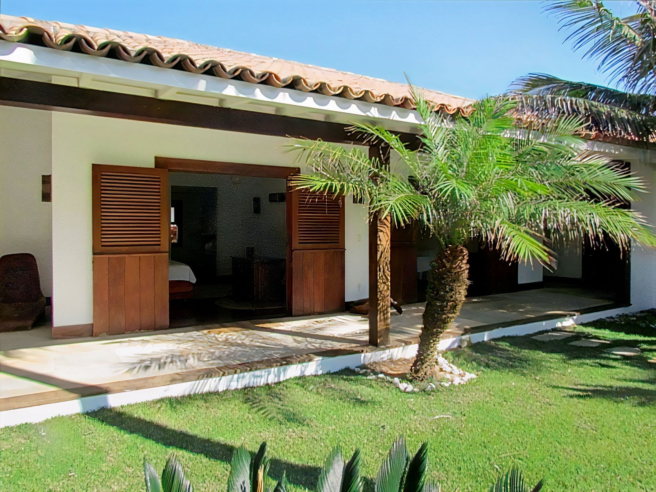 Property Image 2 - Splendid mansion right on the sand with 6 suites for vacation rental in Búzios