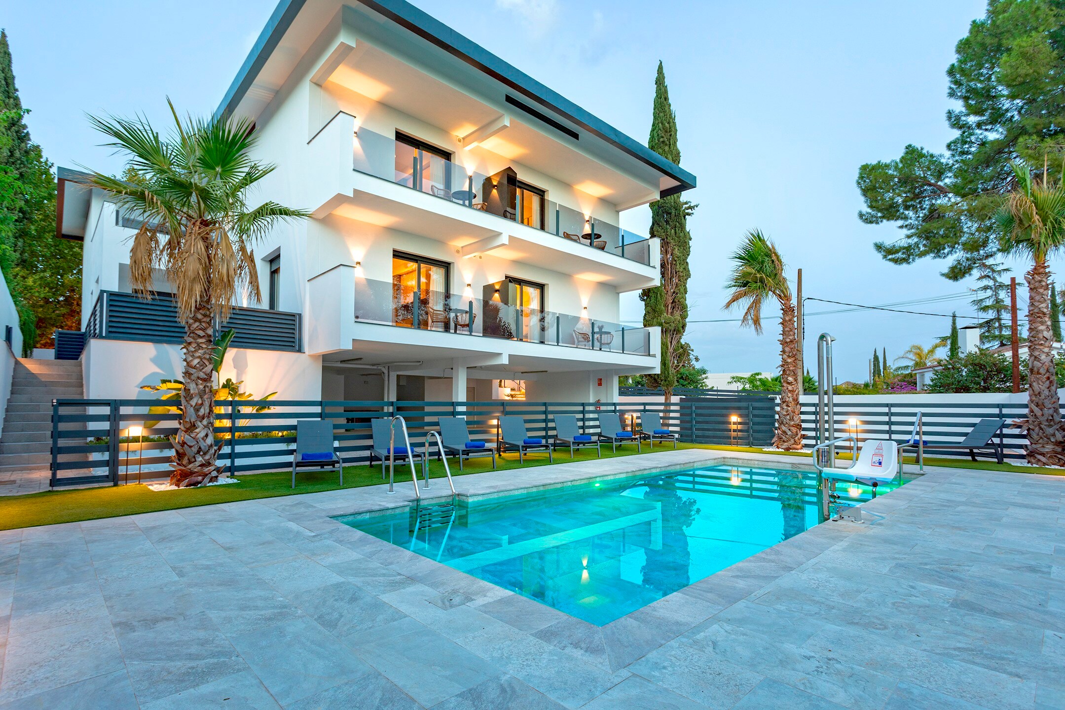 Property Image 1 - Adapted Apartment with terrace & pool. Arruzafa IV