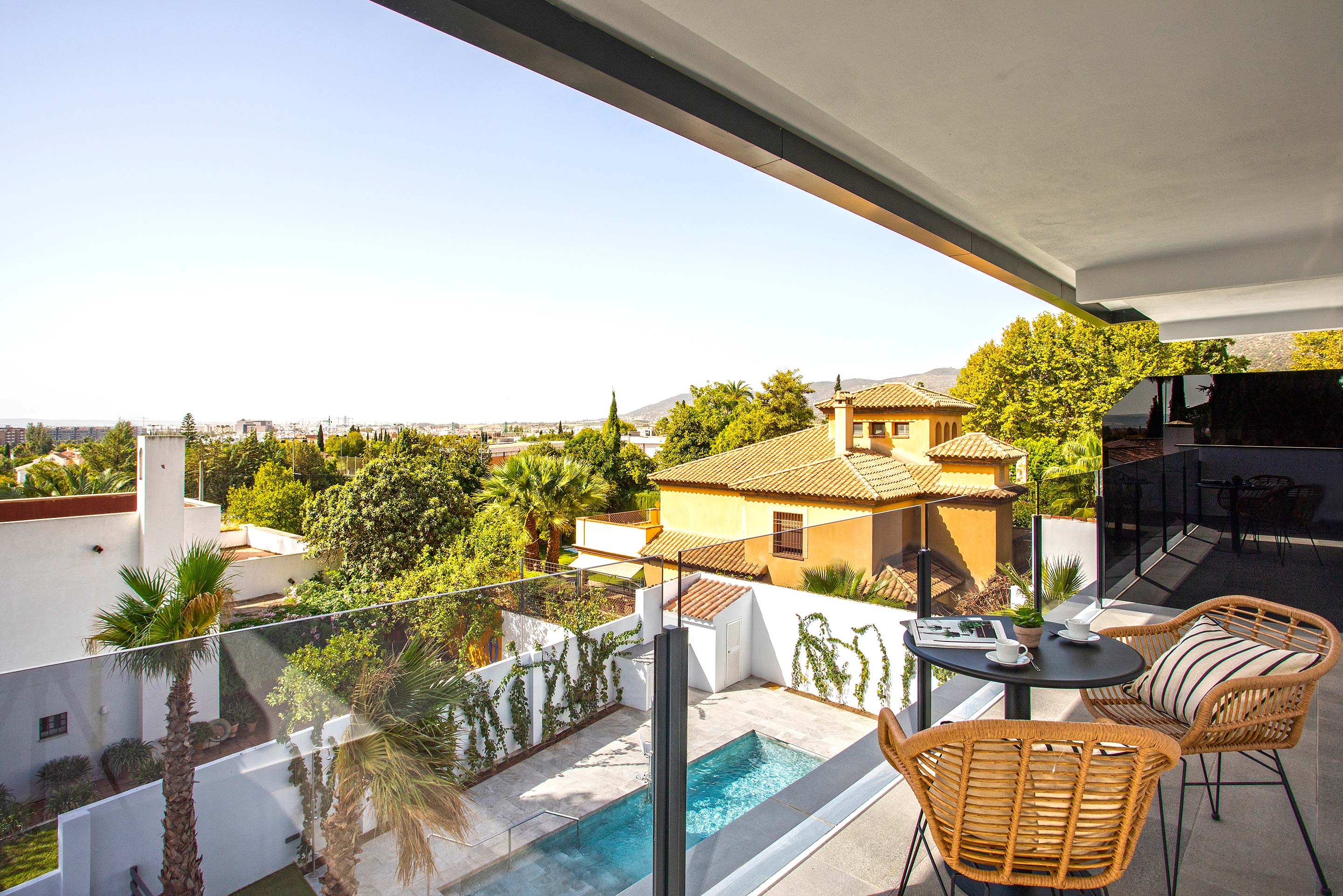 Property Image 1 - Cozy apartment with terrace & pool. Arruzafa VIII
