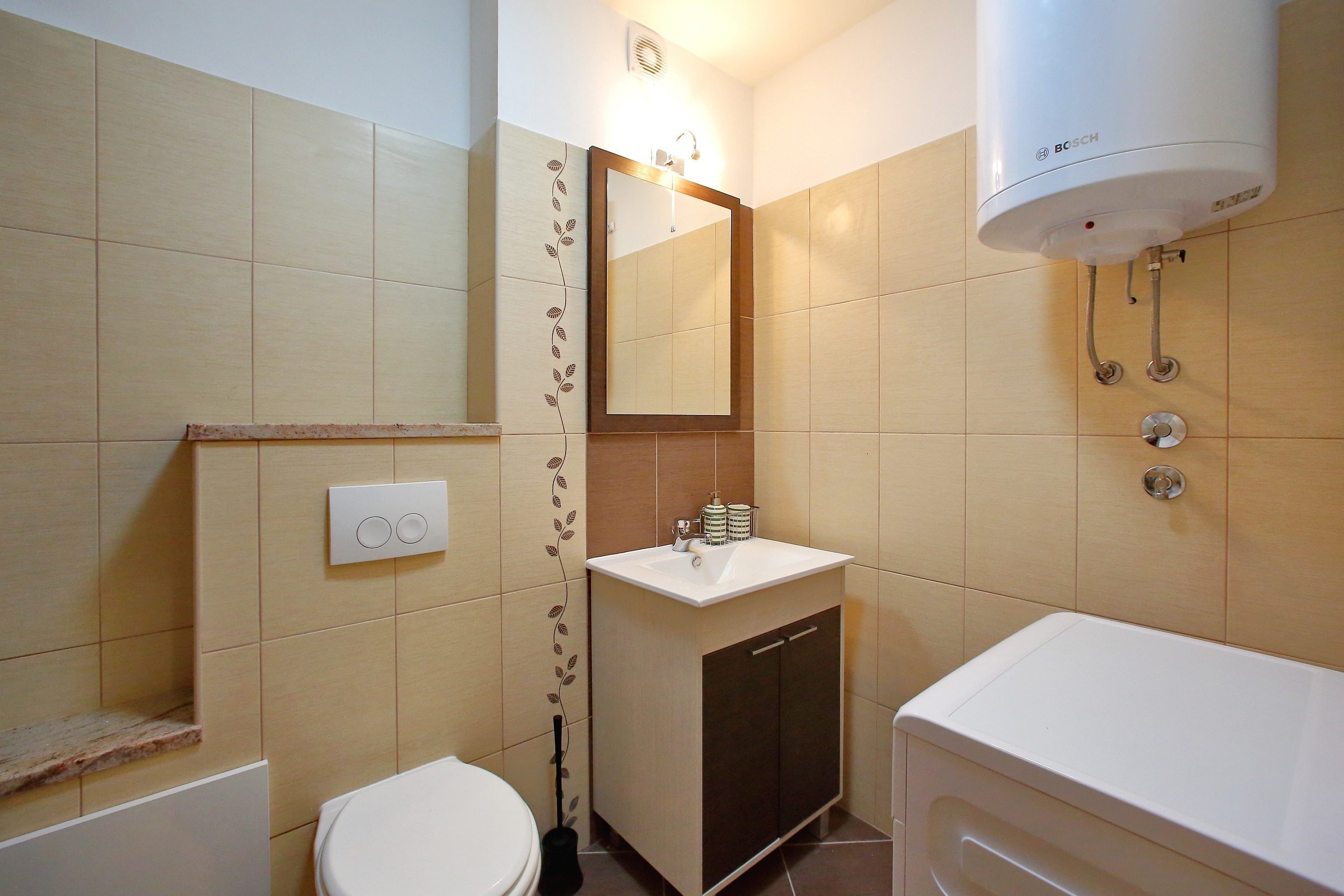 Few steps from the center - new and modern apartment for 4 persons