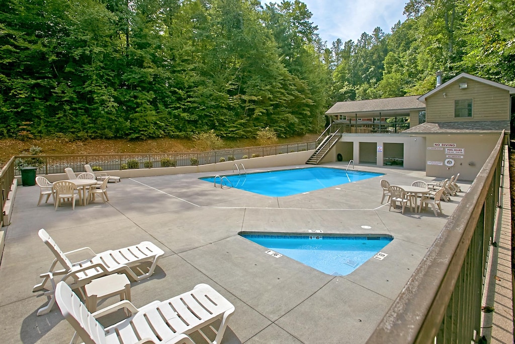 Enjoy your Summer vacation here at Boulder Bear!