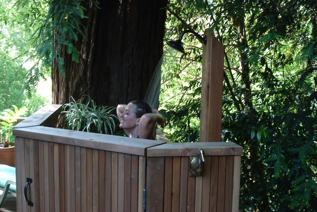 Outdoor shower - so serene!