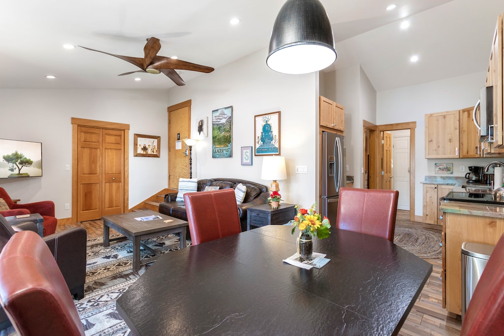 Gather round the dining table | Main Level