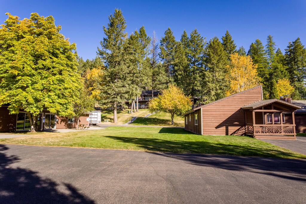 Play some yard games | Exterior