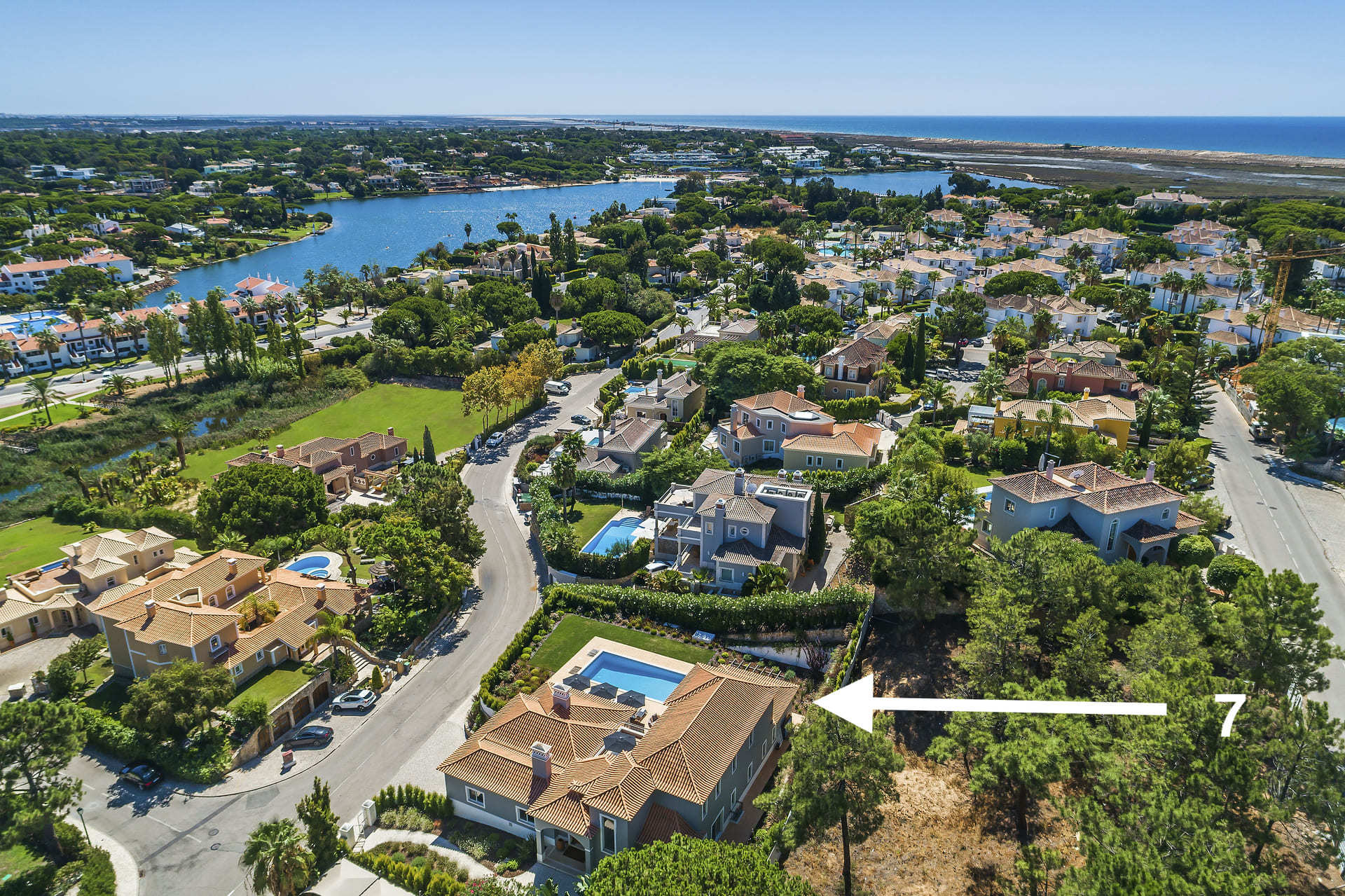 Property Image 2 - Luxury Villa on the Prestigious Quinta do Lago Resort, Algarve Villa 2921