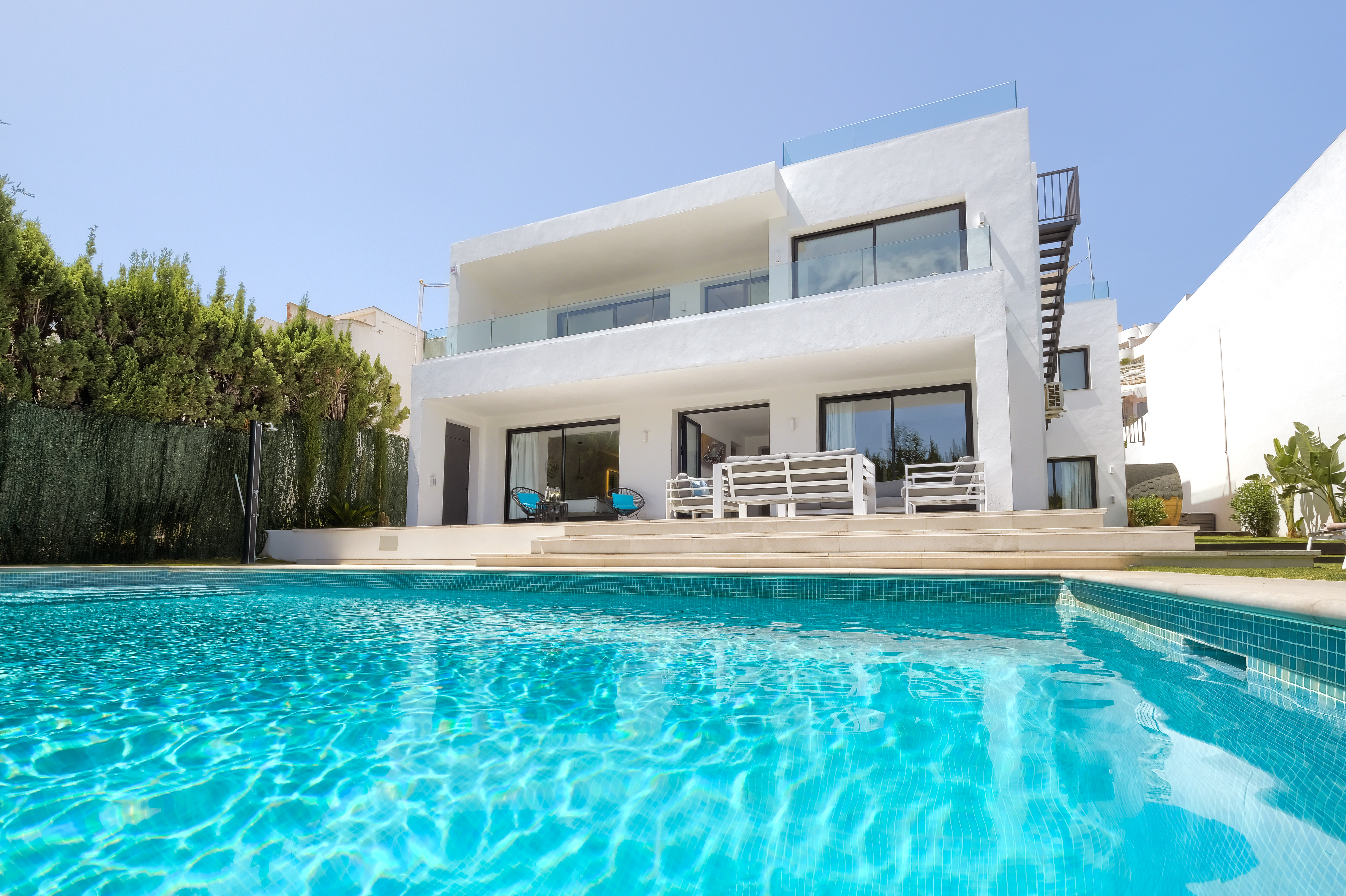 Property Image 1 - Modern villa with roof terrace and private pool