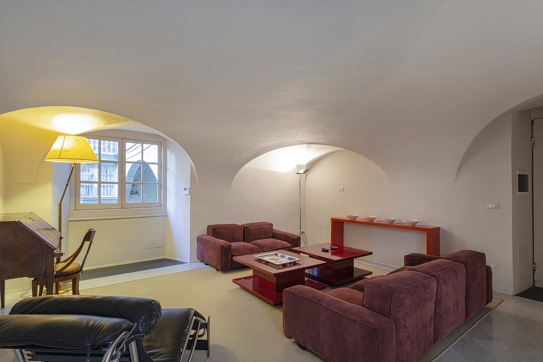 Property Image 2 - Glamorous Apartment in Palazzo dei Rolli