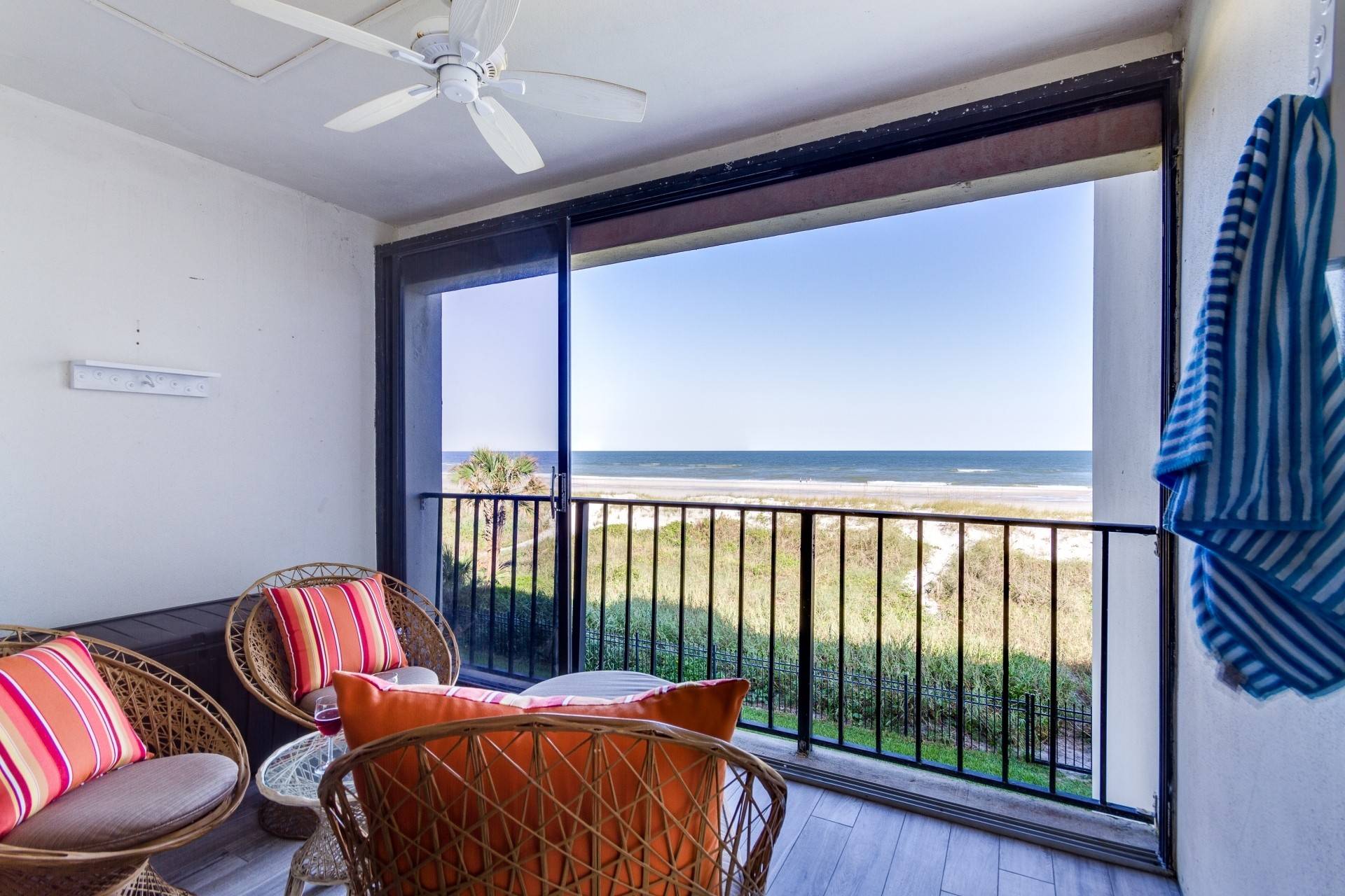 Property Image 2 - Oceanfront Oasis