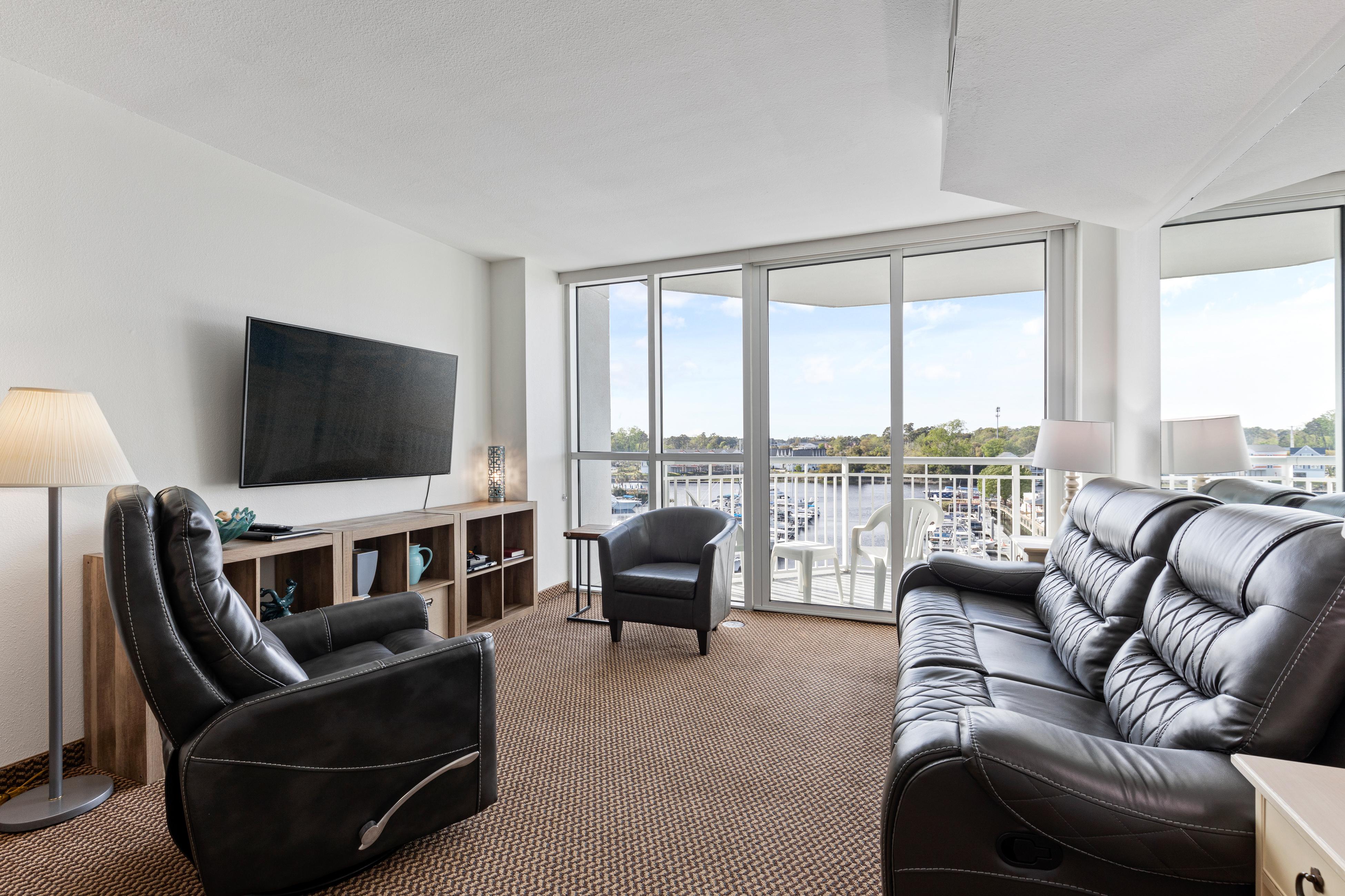 Property Image 1 - Harbourgate  0432
