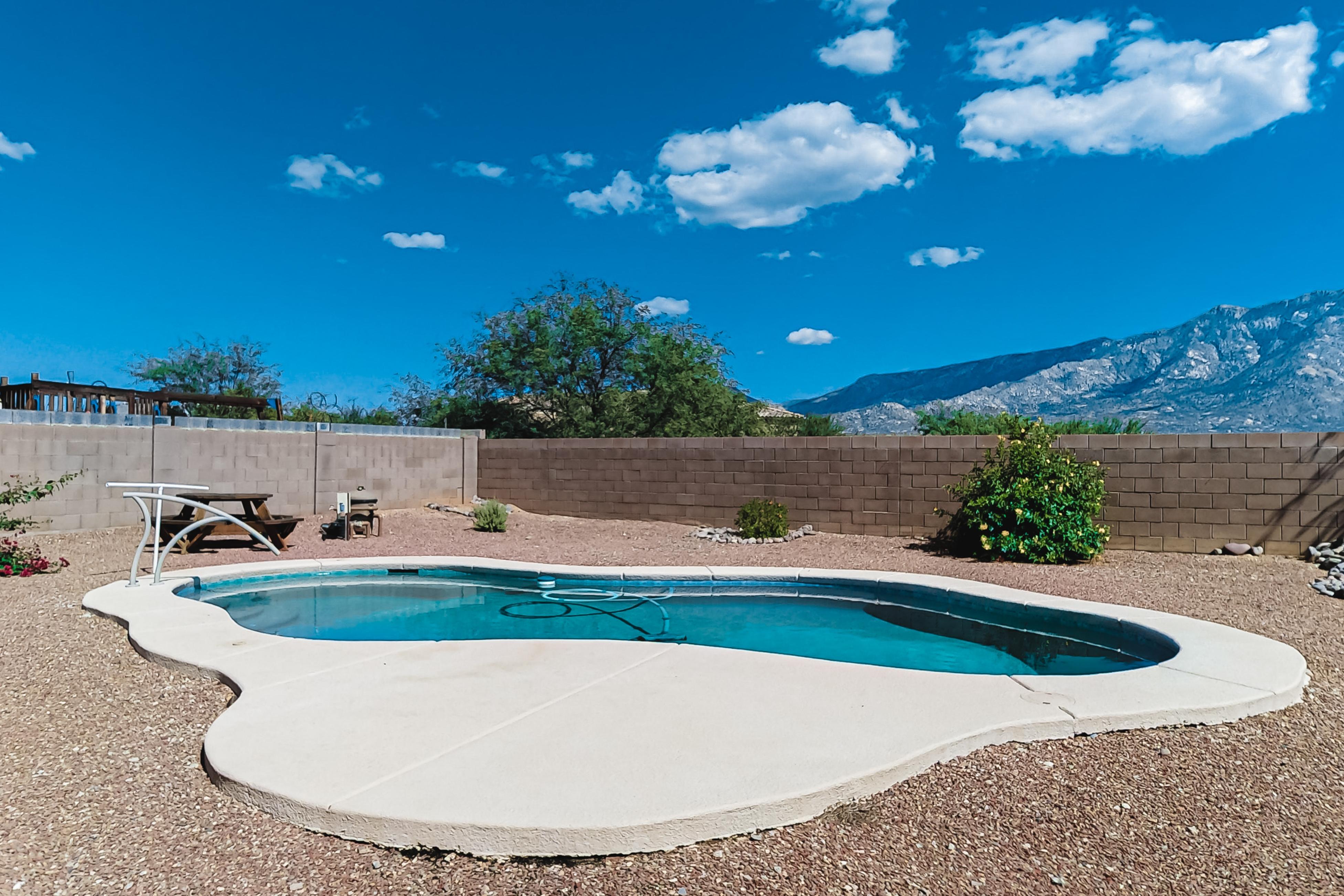 Property Image 1 - North Oro Valley Abode