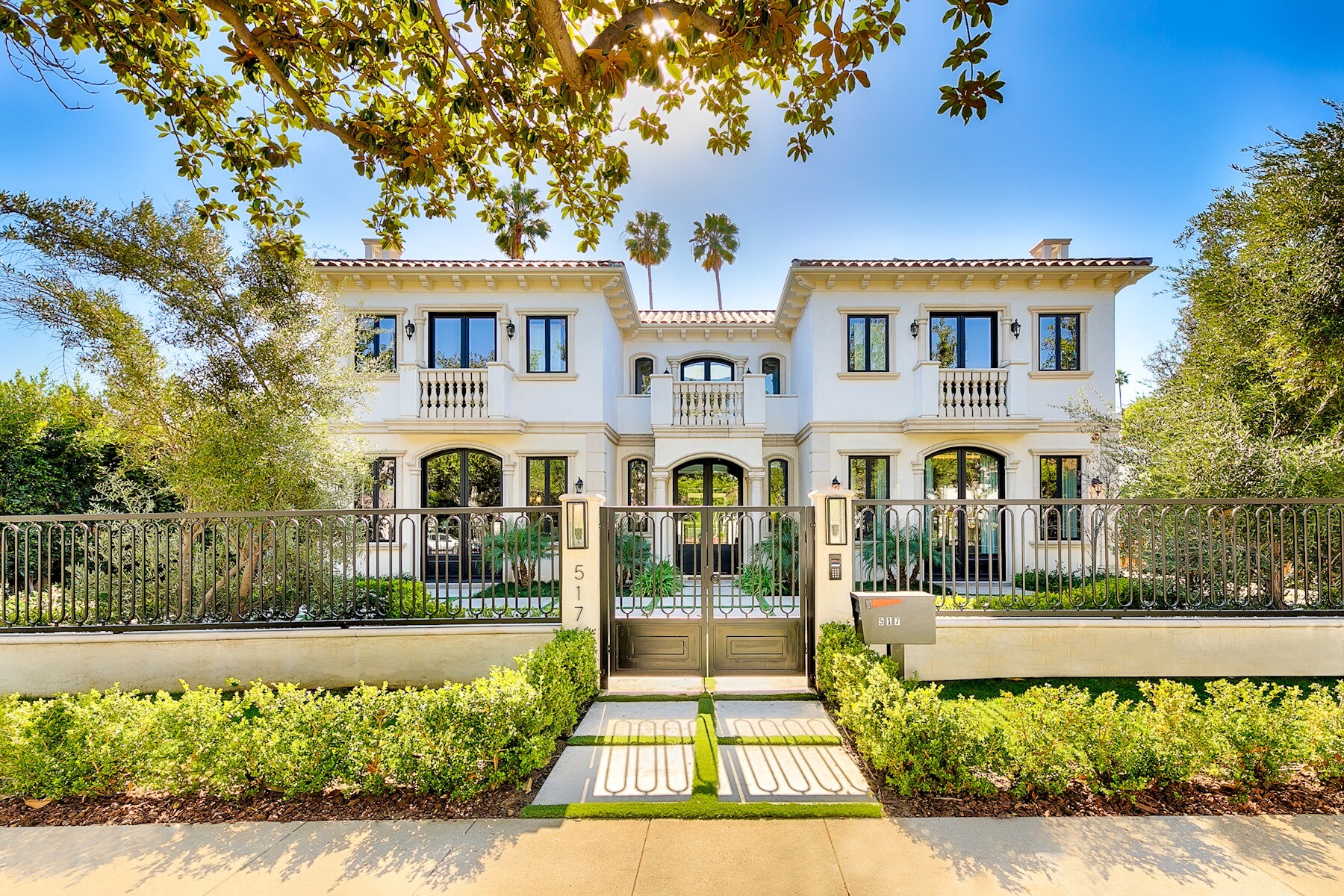 Property Image 1 - Camden Estate Beverly Hills