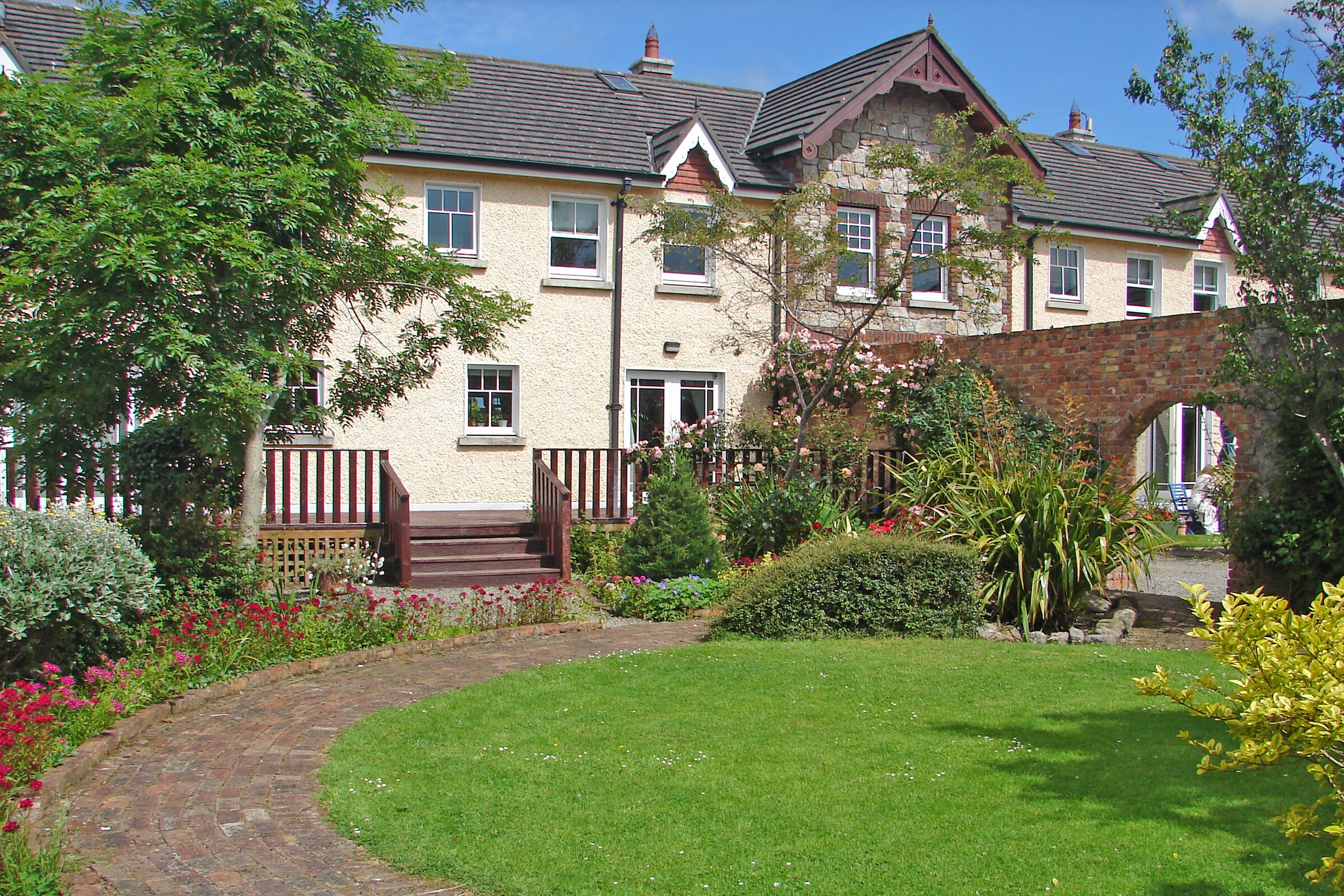 Courtyard Holiday Cottage No. 8, Bettystown, County Meath