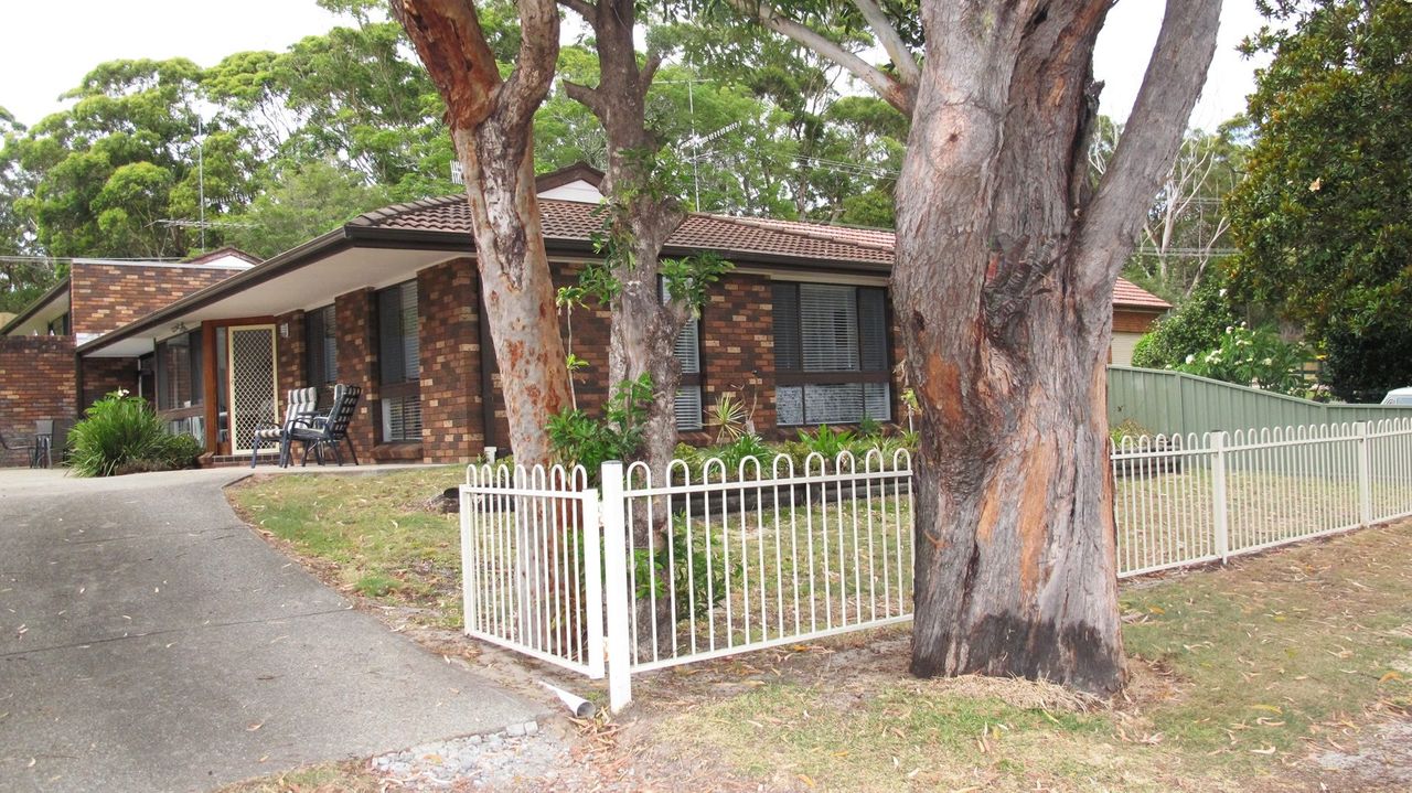 Property Image 1 - Pet Friendly Tomaree Rd 142 - Shoal Bay