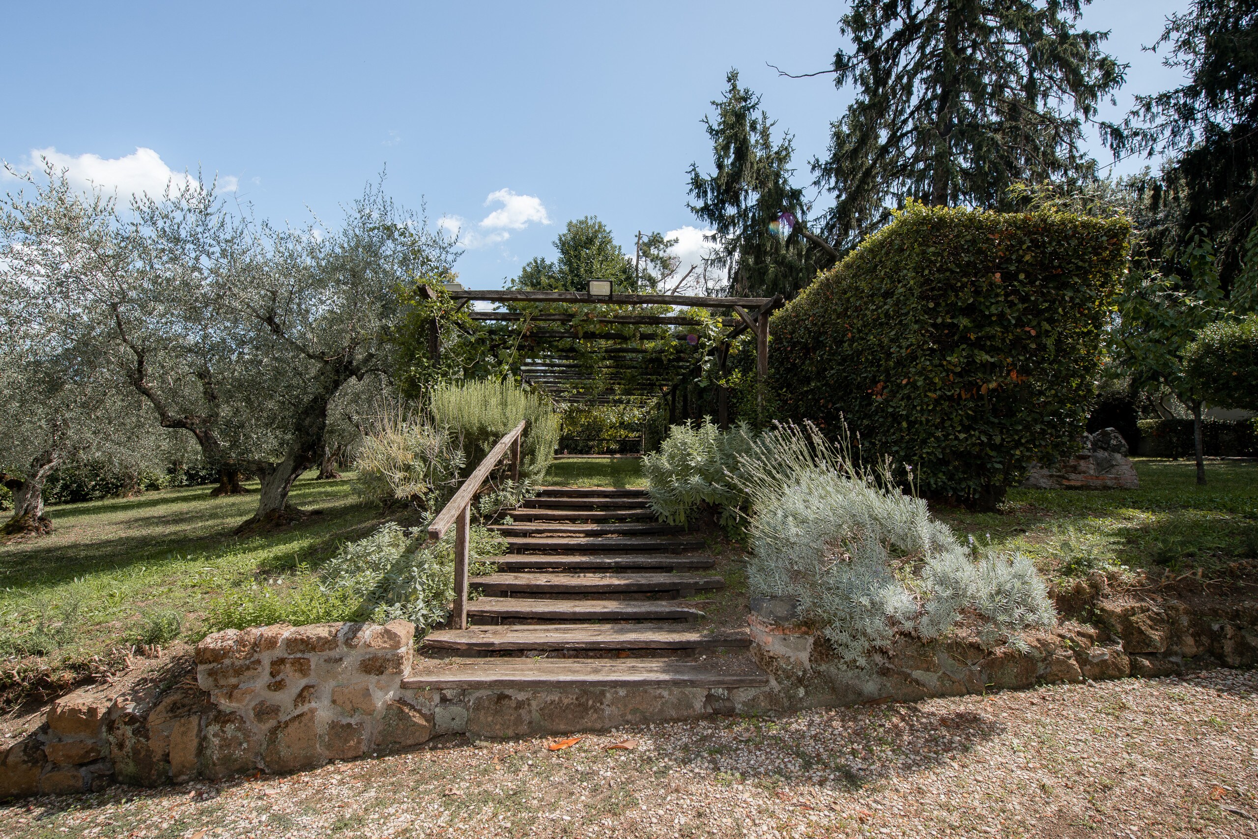 Stunning Country House in Elegant Castelli Romani