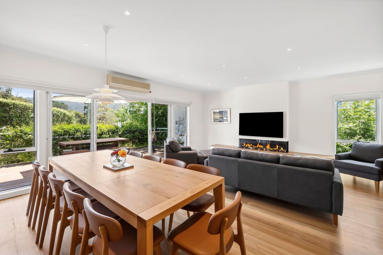 Property Image 1 - Luxury Lorne