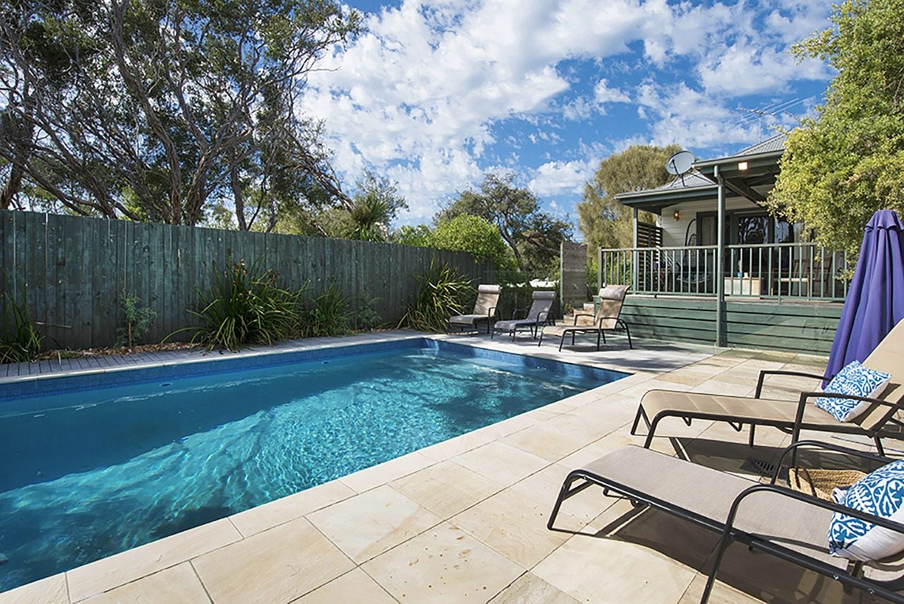 Property Image 1 - Poolside Sorrento