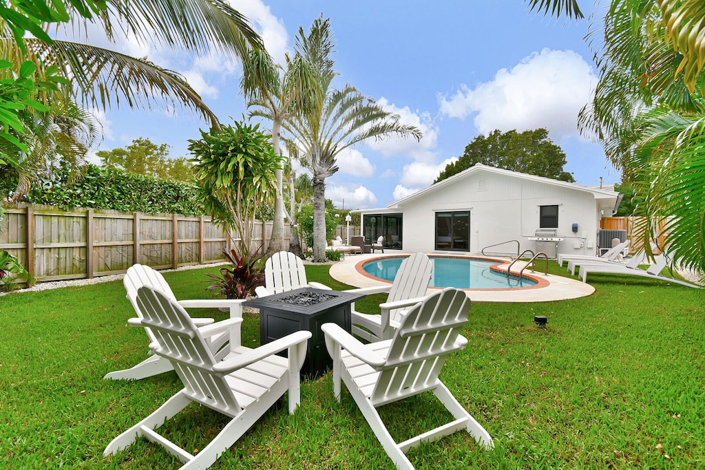 Fire Pit with seating, a popular way to spend your Florida vacation evenings