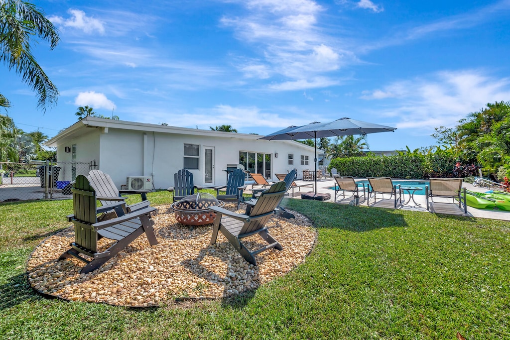Fire pit & seating