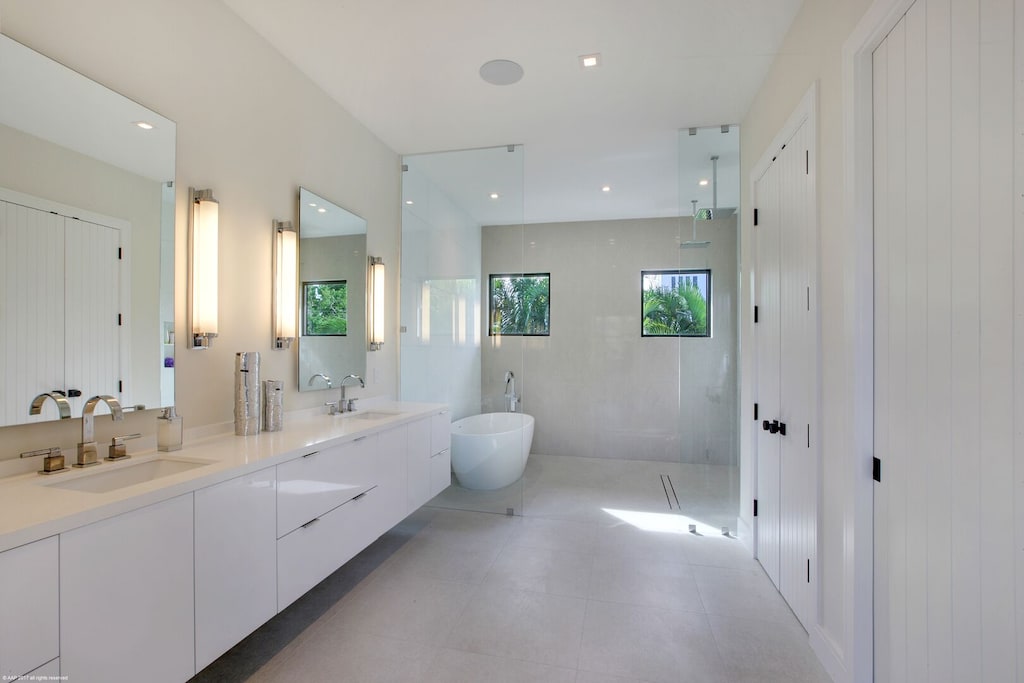 En-Suite to bedroom 1
