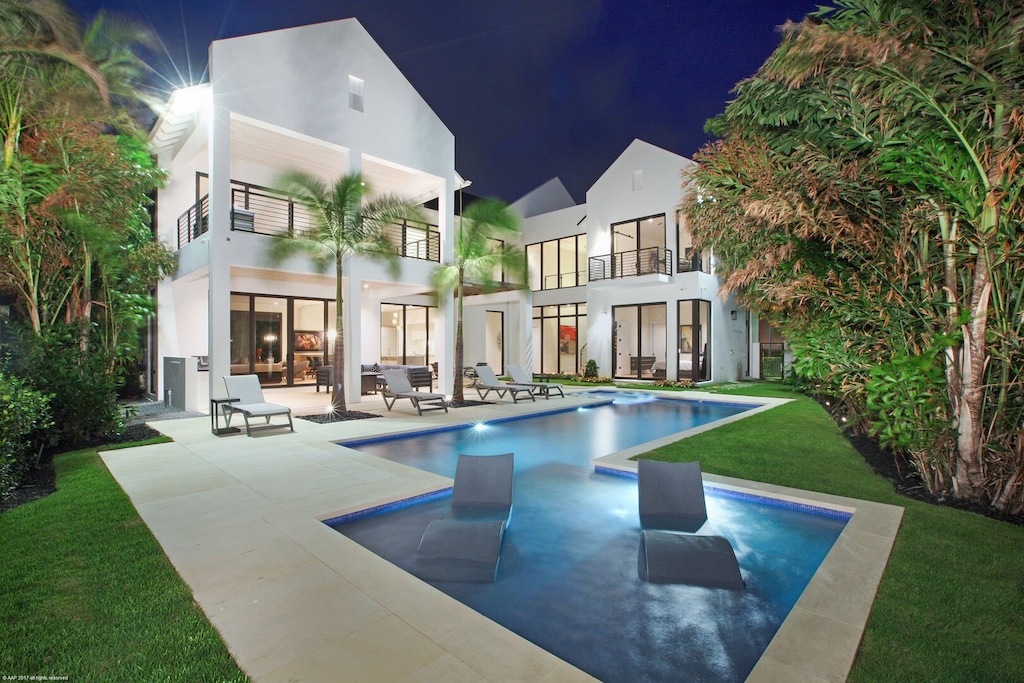 Stunning Home with Heated pool available for your perfect family vacation