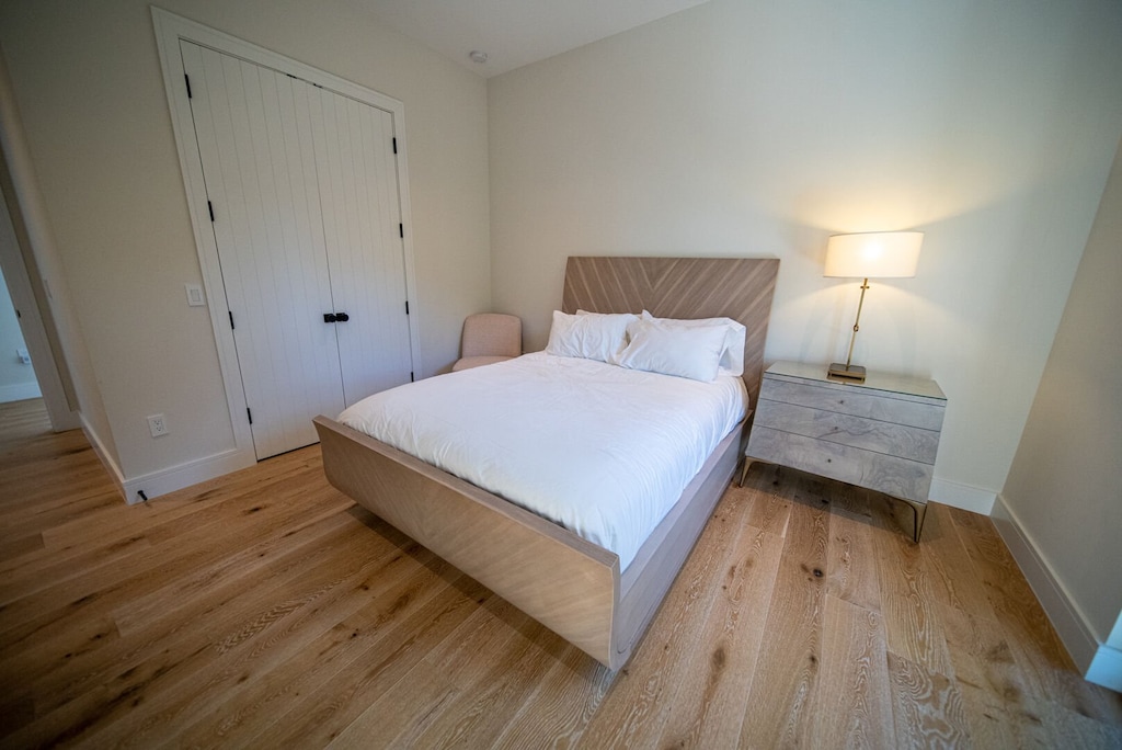 Bedroom 3
Queen Bed