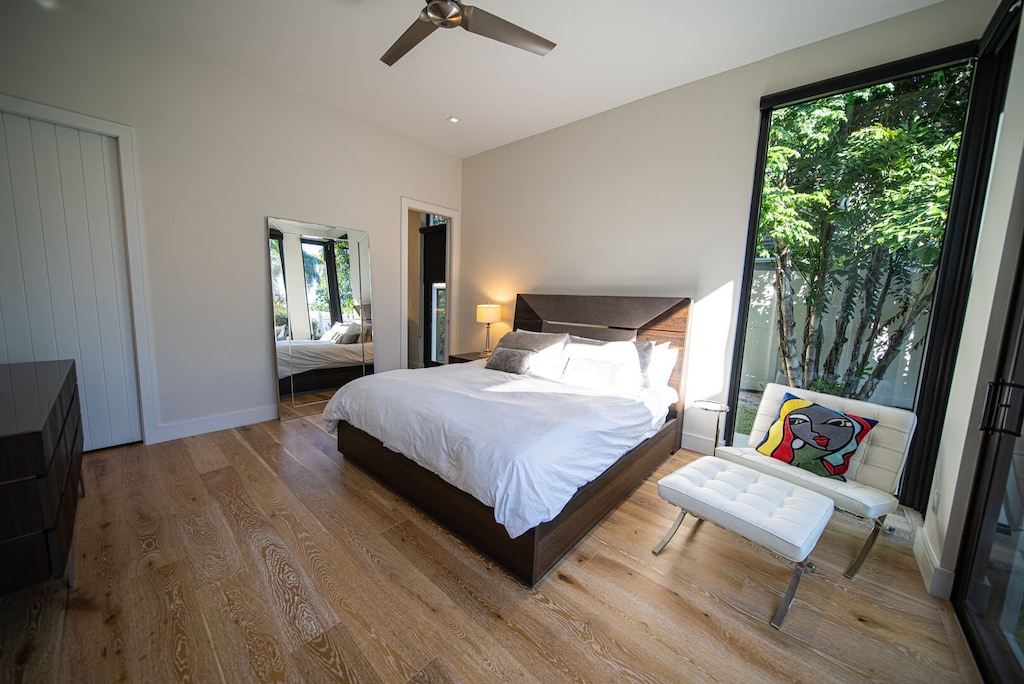 Bedroom 2 with King bed