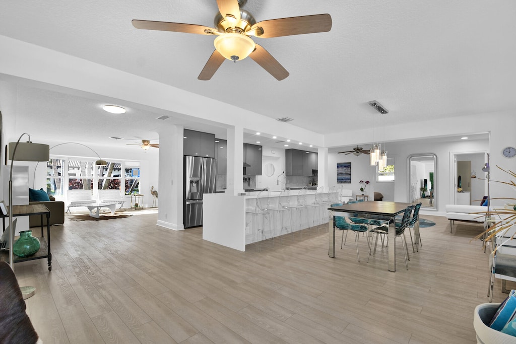 Open plan, bright and airy interior