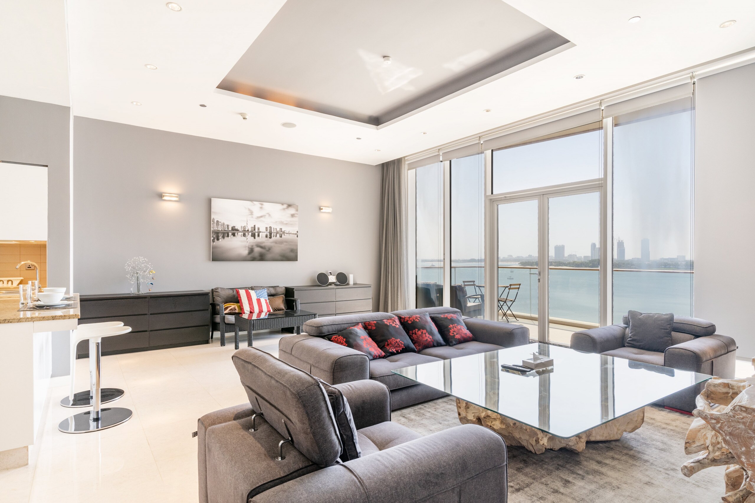 Property Image 2 - Full Sea View | 1BR Apartment in Tiara Emerald | Palm Jumeirah