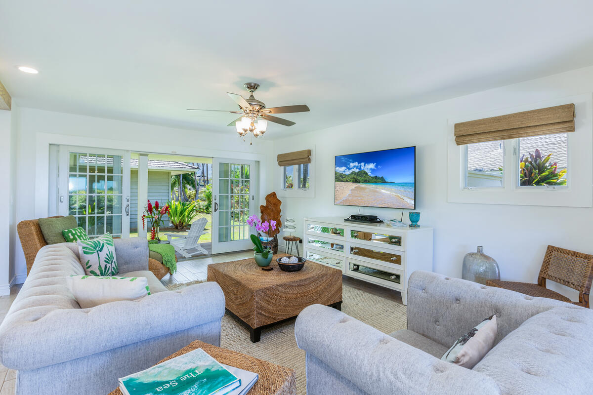 Seamless flow with an open floor going to the lanai from the main areas.