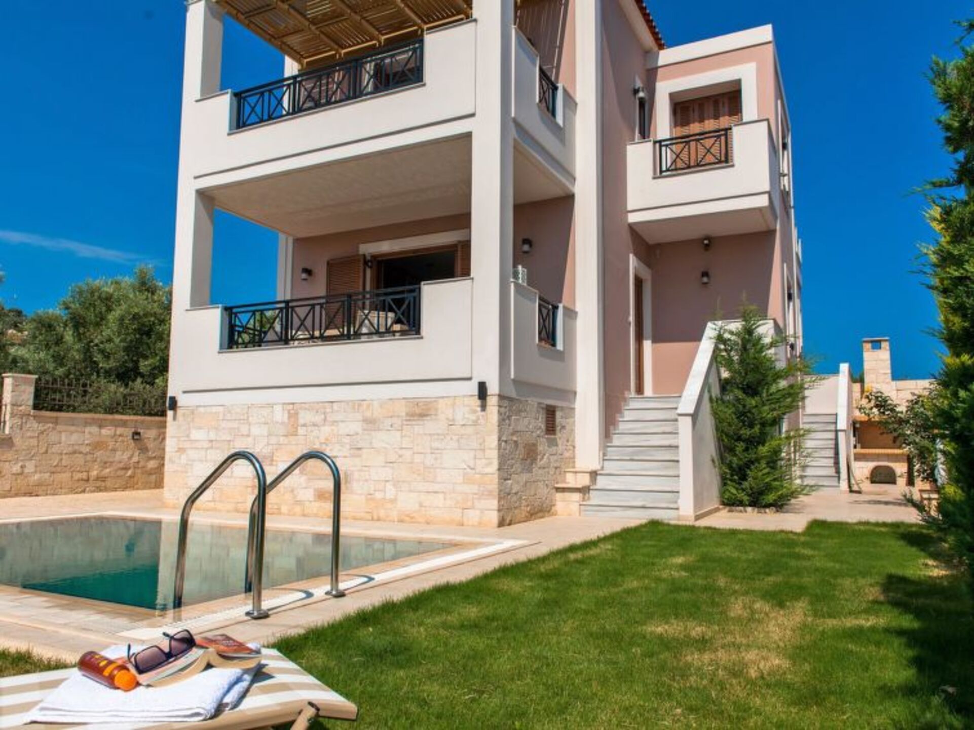 Property Image 1 - Exclusive 2 Bedroom Villa, Crete Villa 1000