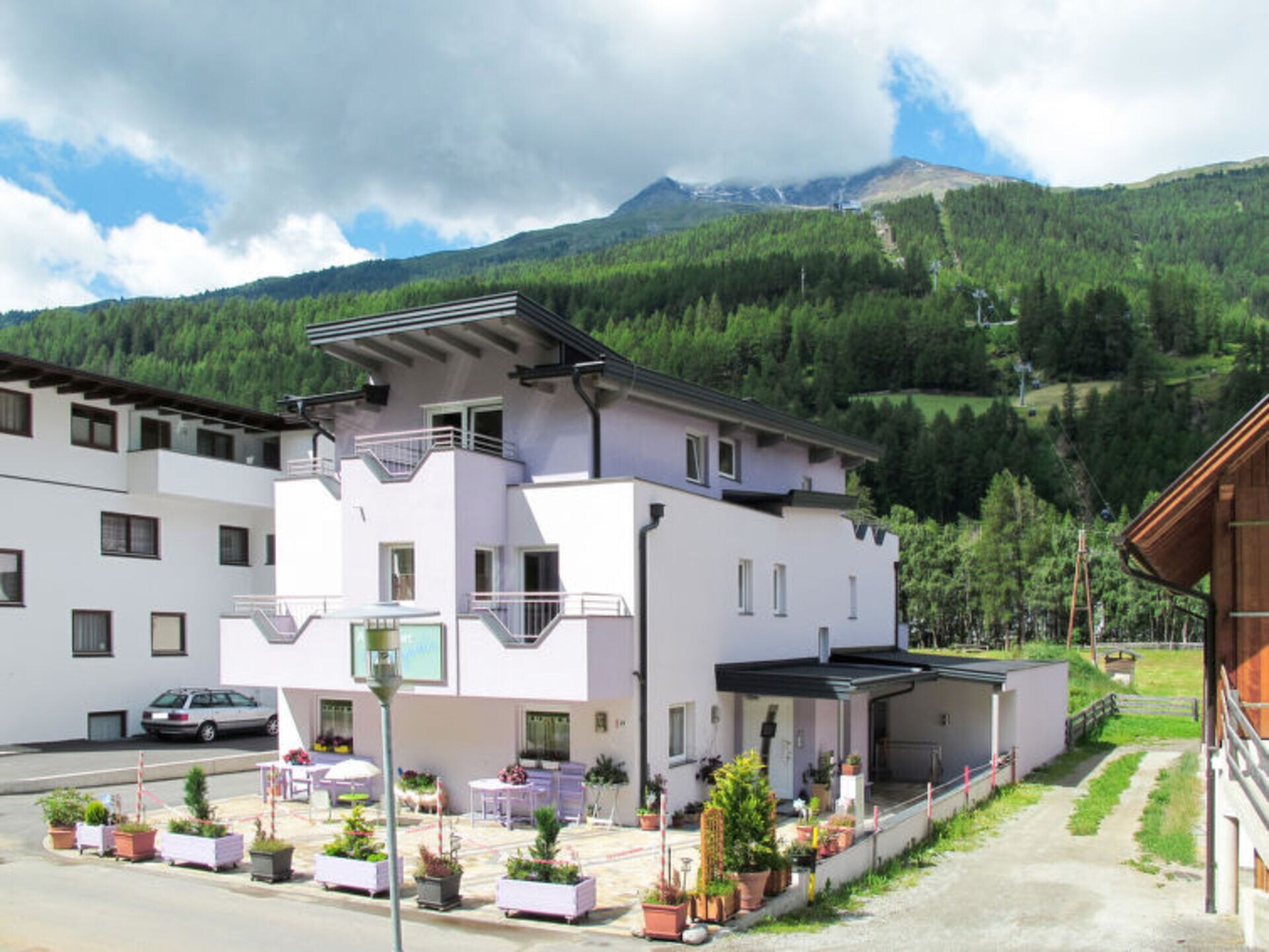 Property Image 2 - Luxury 1 Bedroom Villa, Tirol Villa 1004