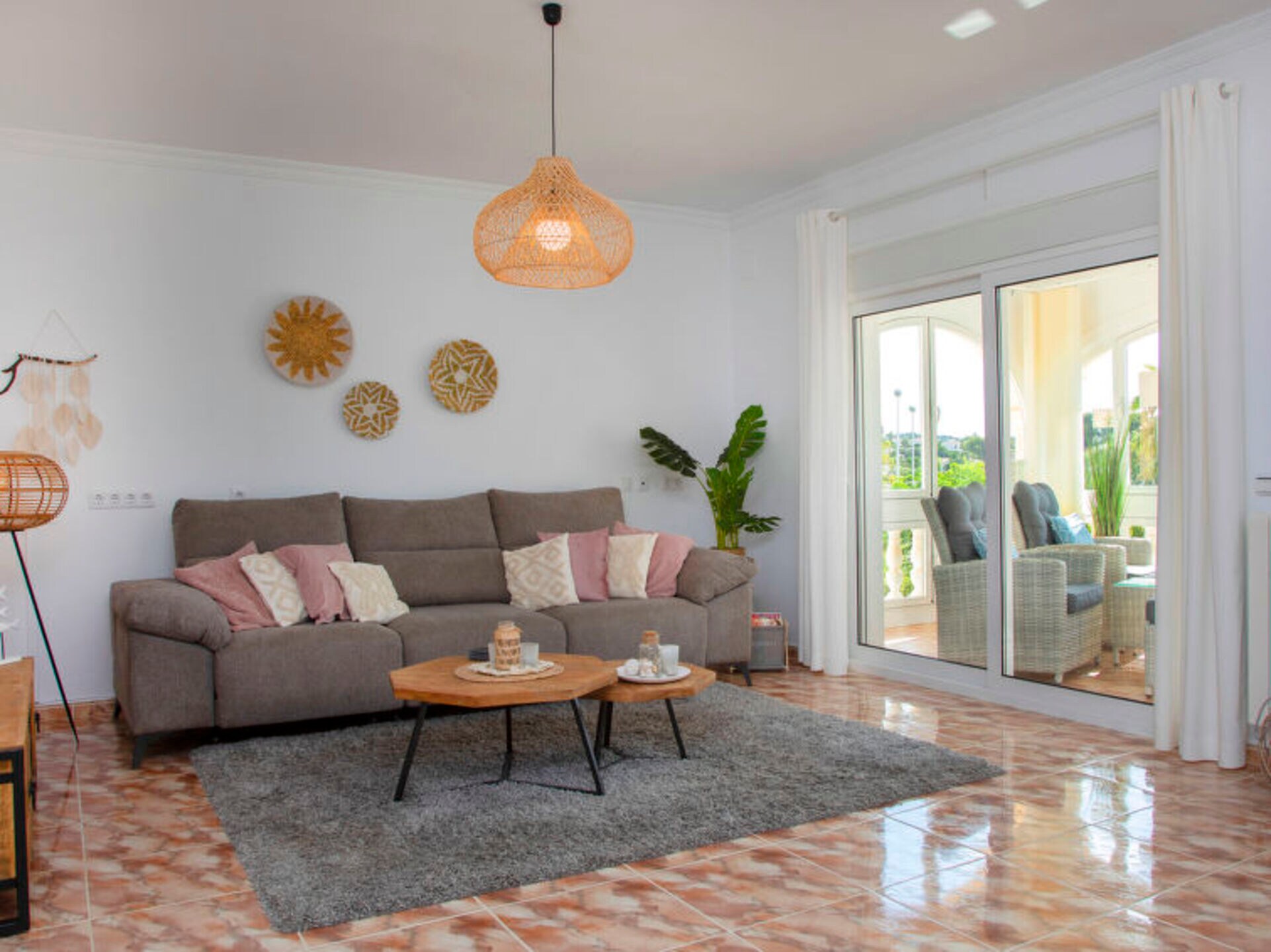 Property Image 2 - Rent Your Own Luxury Villa with 5 Bedrooms, Costa Blanca Villa 1005