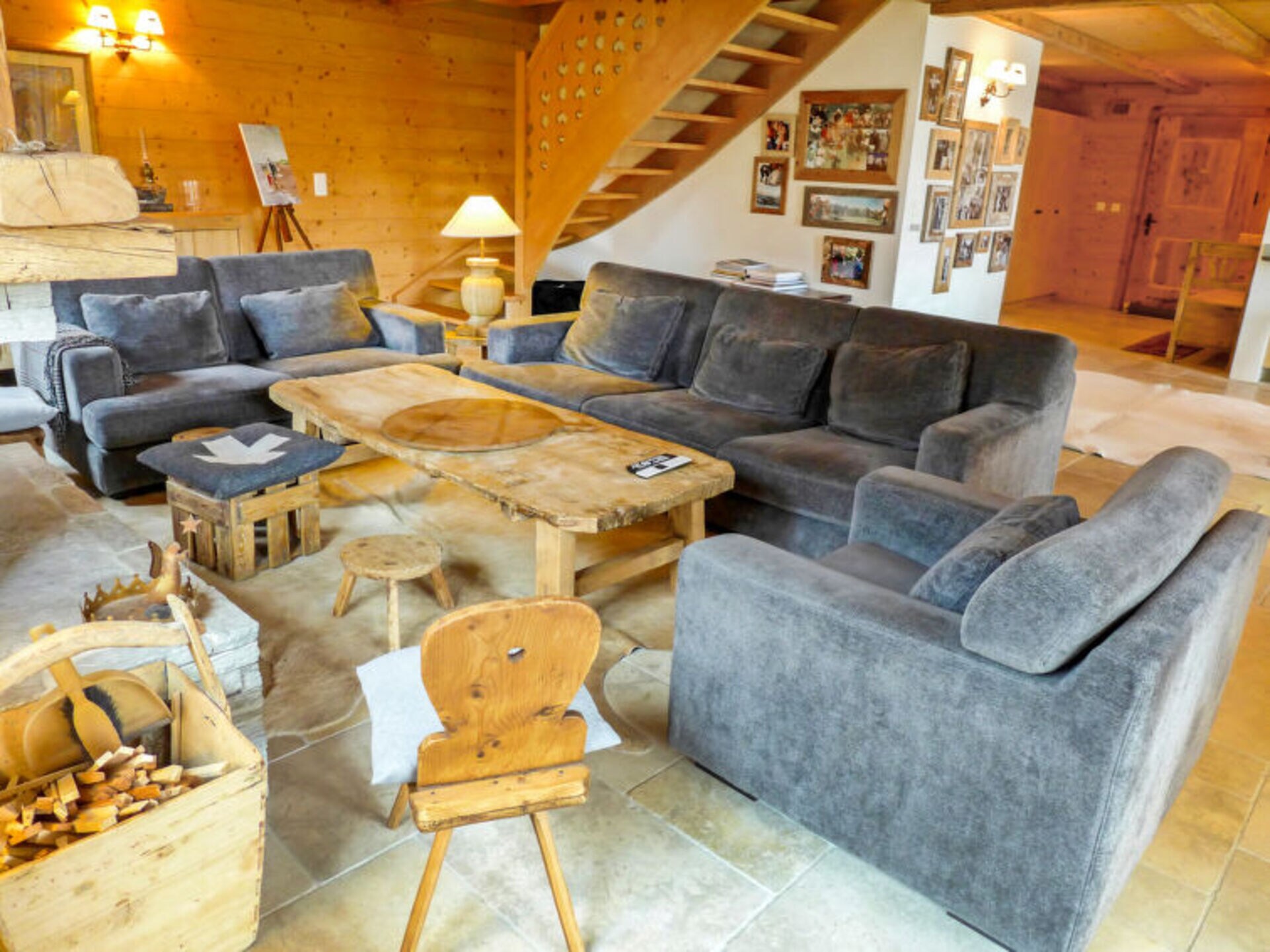 Property Image 2 - Chalet with Majestic Views, Vaud Chalet 1003