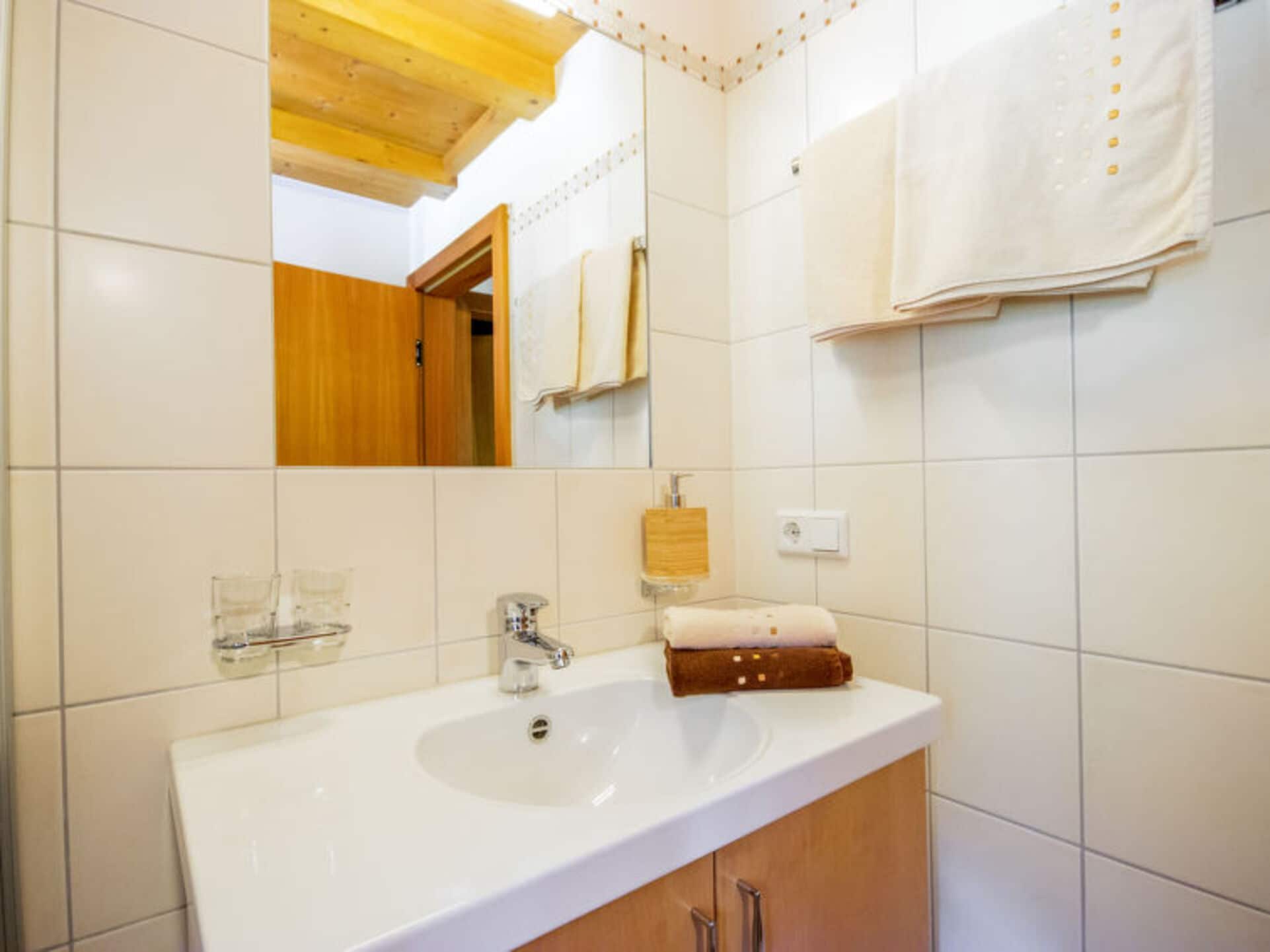 Chalet with Majestic Views, Tirol Chalet 1072