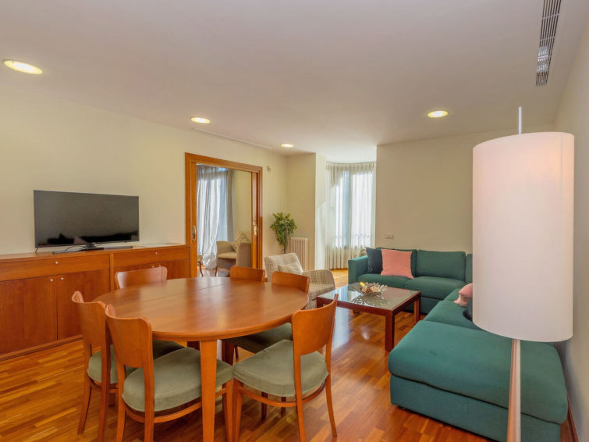 Property Image 2 - You will love this Luxury 3 Bedroom Apartment , Barcelona Apartment 1232