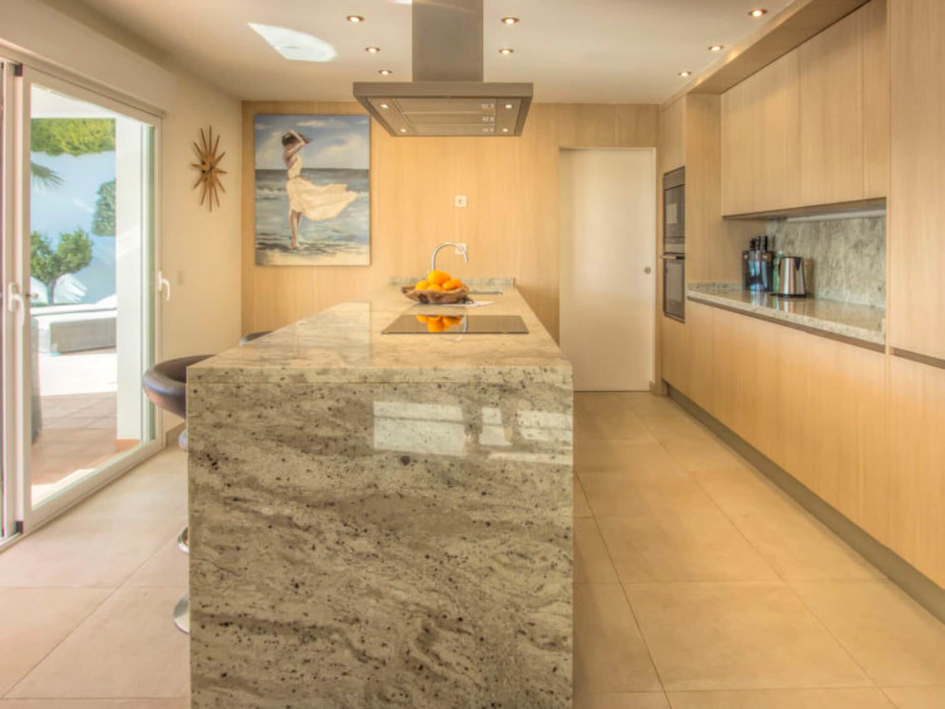 Coastal Gem: Luxurious 3 Bedroom Villa,1079