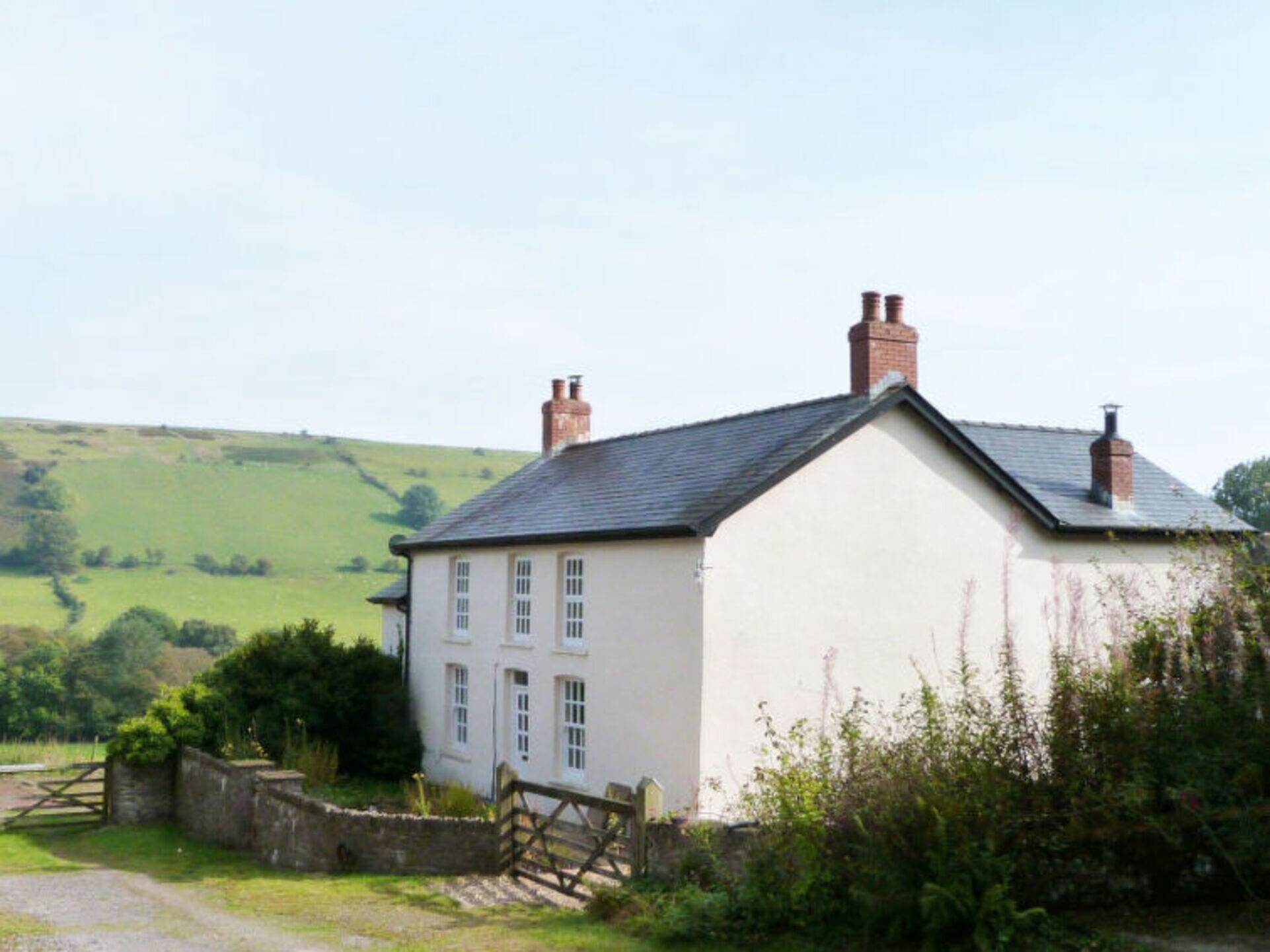 Property Image 1 - The Ultimate House with Stunning Views, Wales House 1029