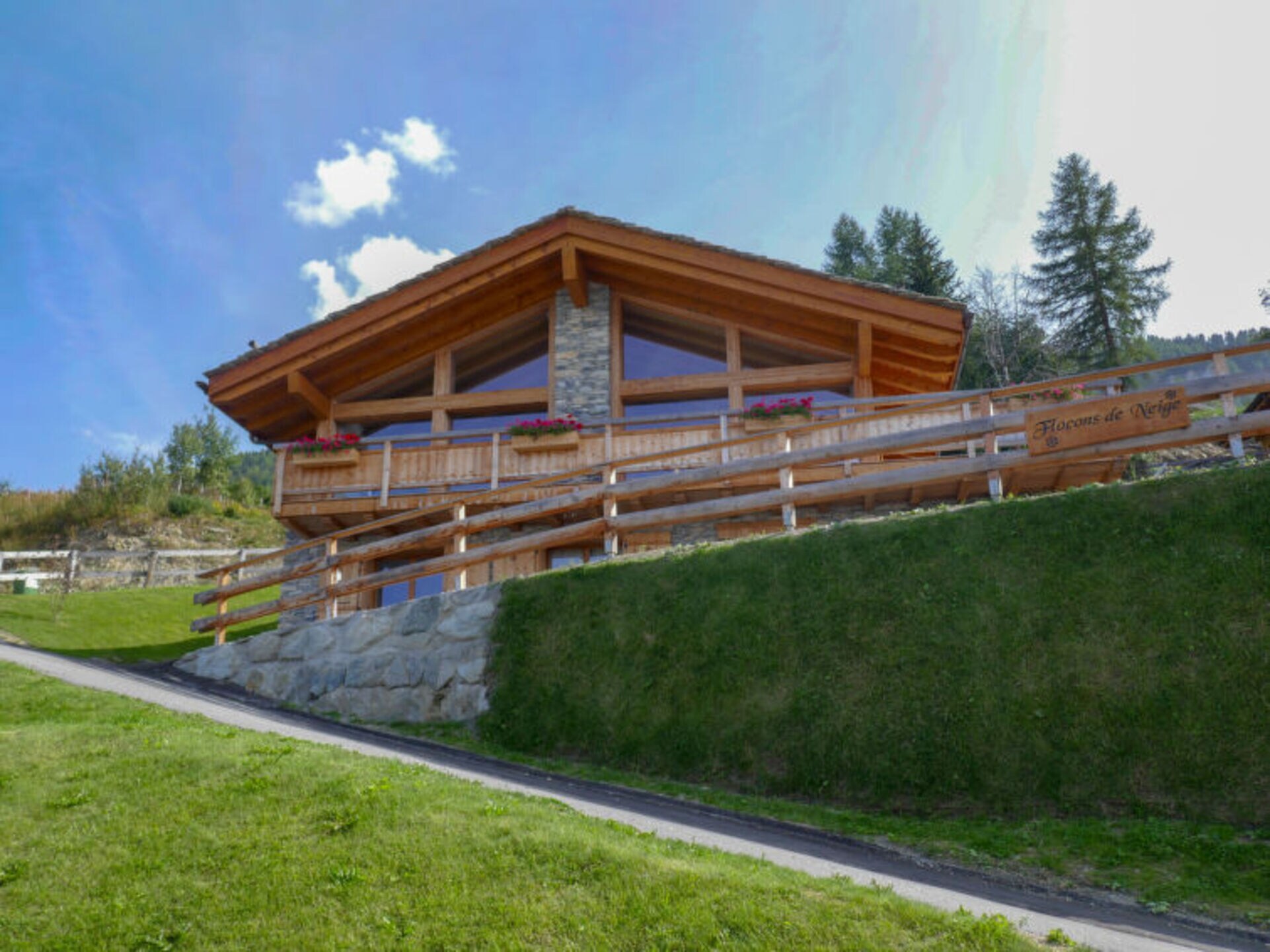Property Image 1 - The Ultimate Chalet in an Ideal Location, Valais Chalet 1064