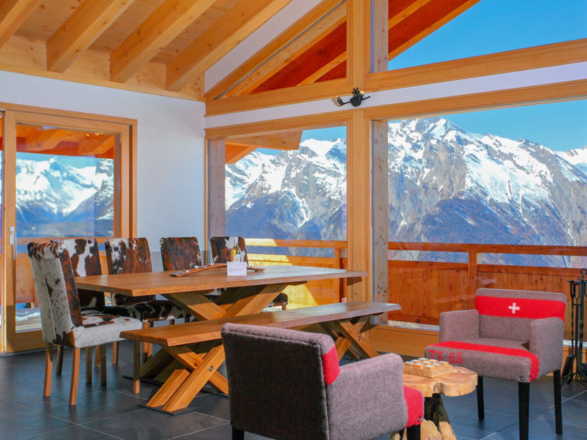 Property Image 2 - The Ultimate Chalet in an Ideal Location, Valais Chalet 1064