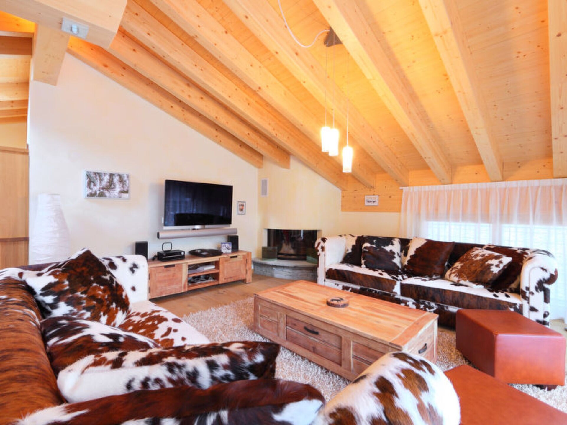 Property Image 2 - Exclusive Chalet with Breathtaking Views, Wallis Chalet 1098