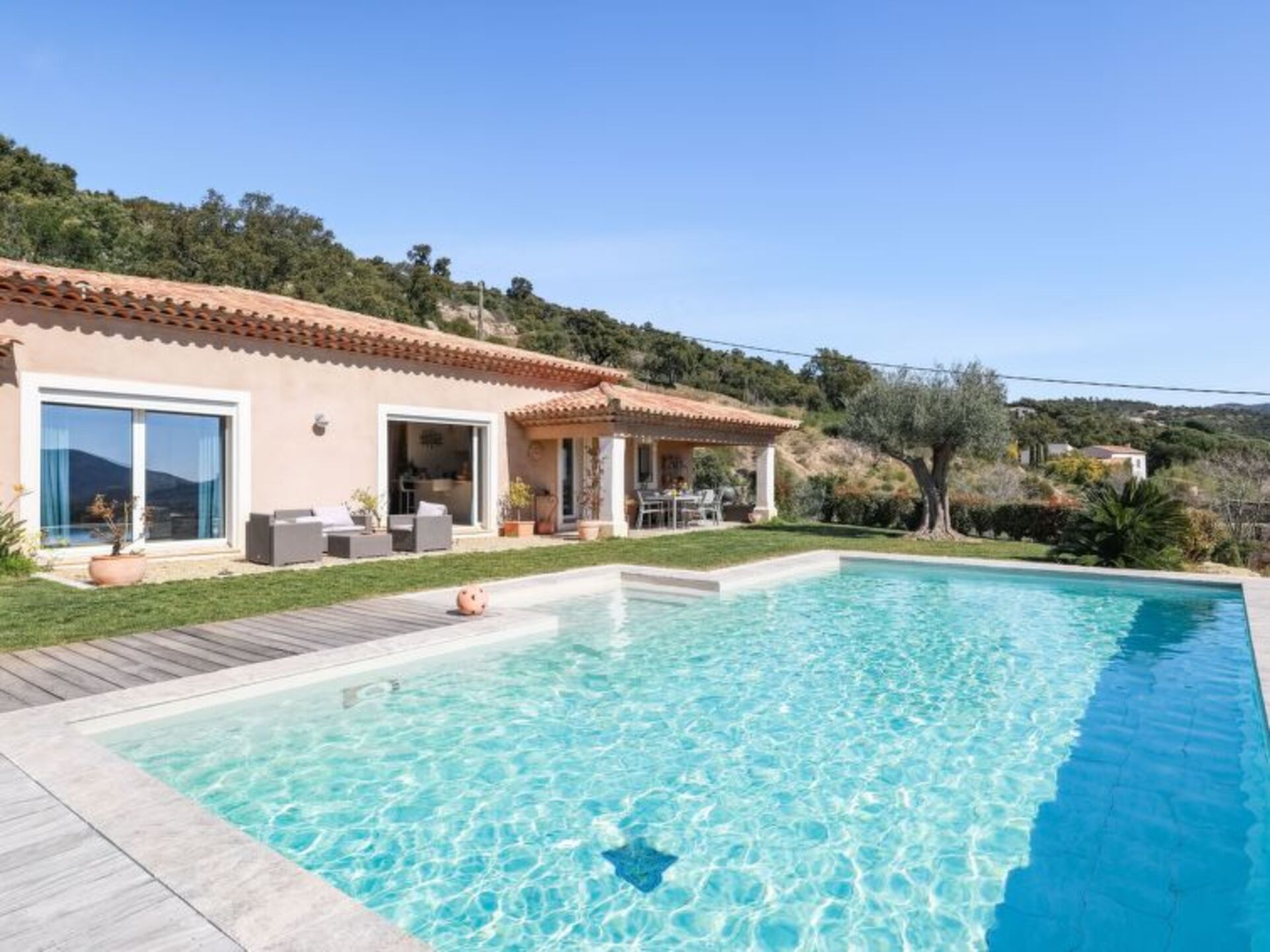 Property Image 1 - Property Manager Villa with First Class Amenities, Provence-Alpes-Côte d’Azur Villa 1132