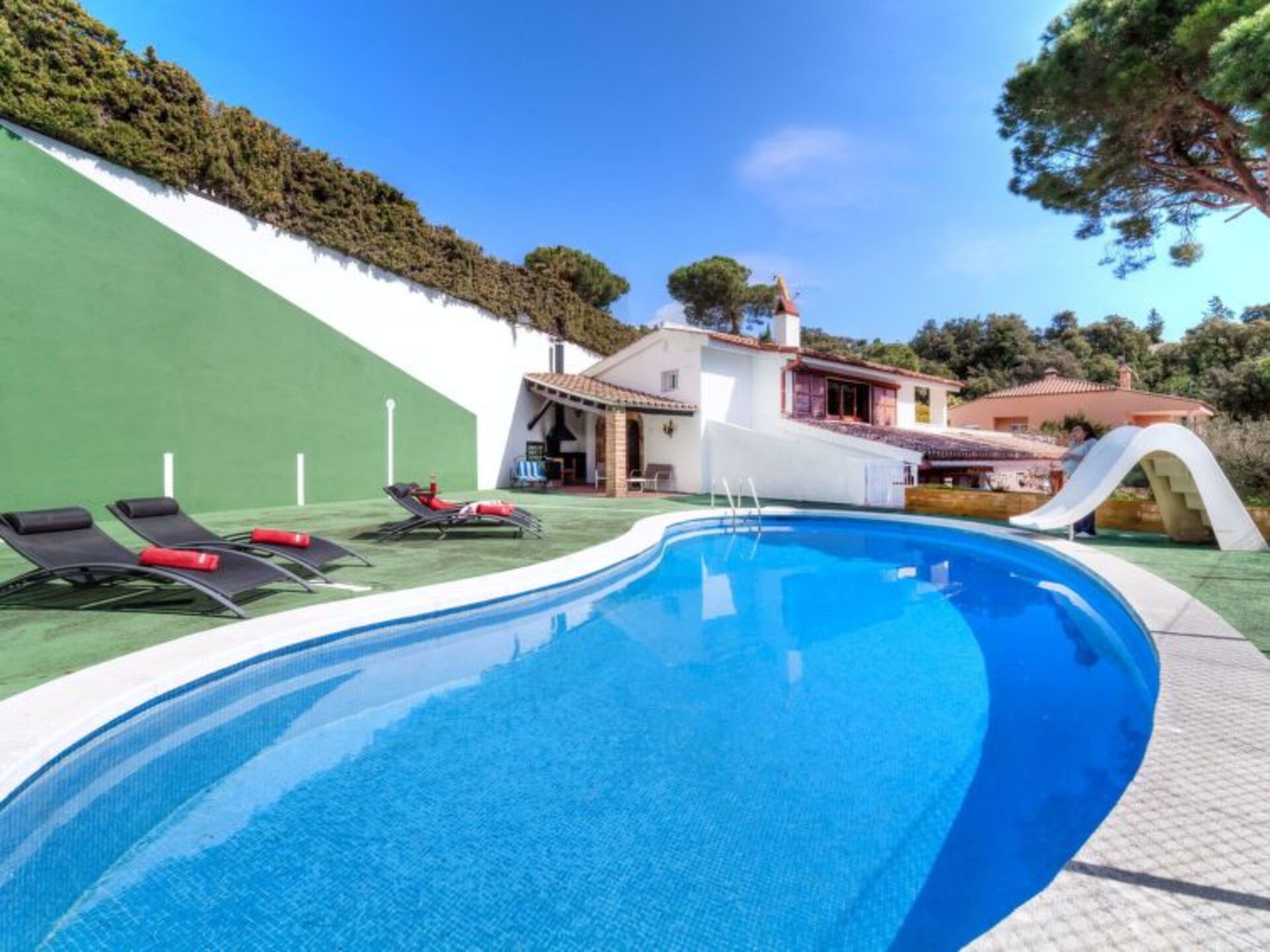 Property Image 1 - Villa with First Class Amenities, Tossa de Mar Villa 1002